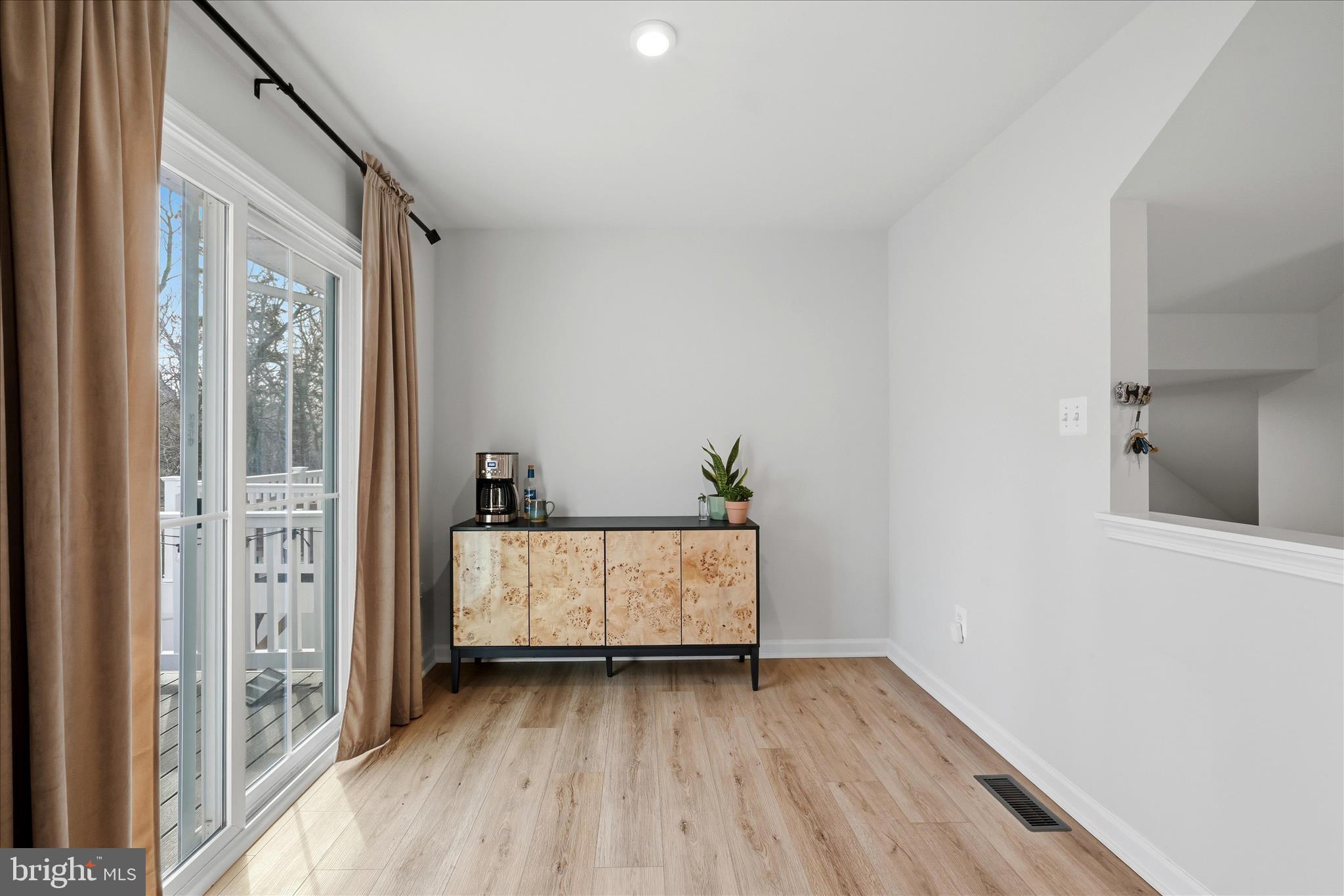 ENFIELD KNOLLS - Residential