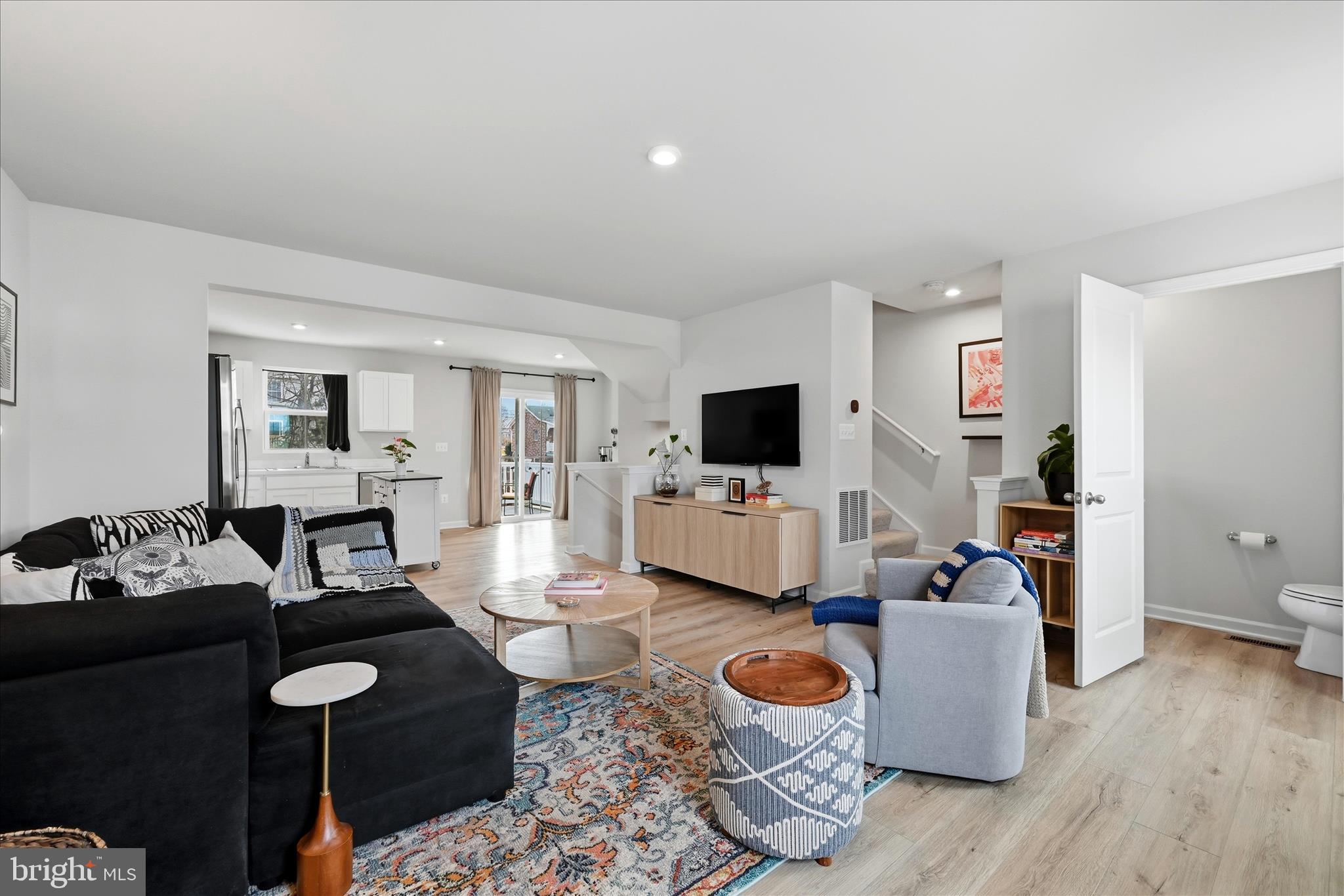 ENFIELD KNOLLS - Residential