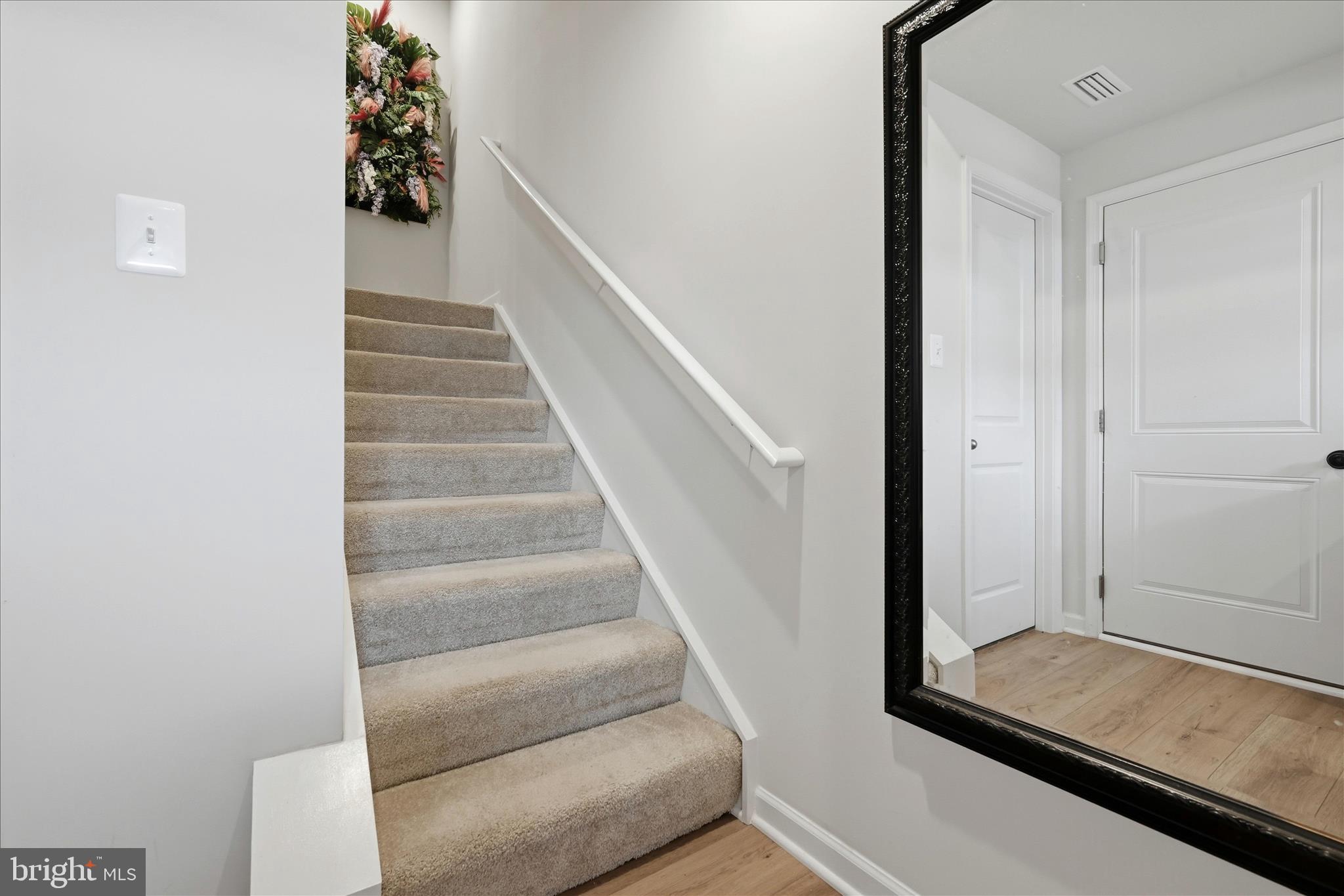 ENFIELD KNOLLS - Residential