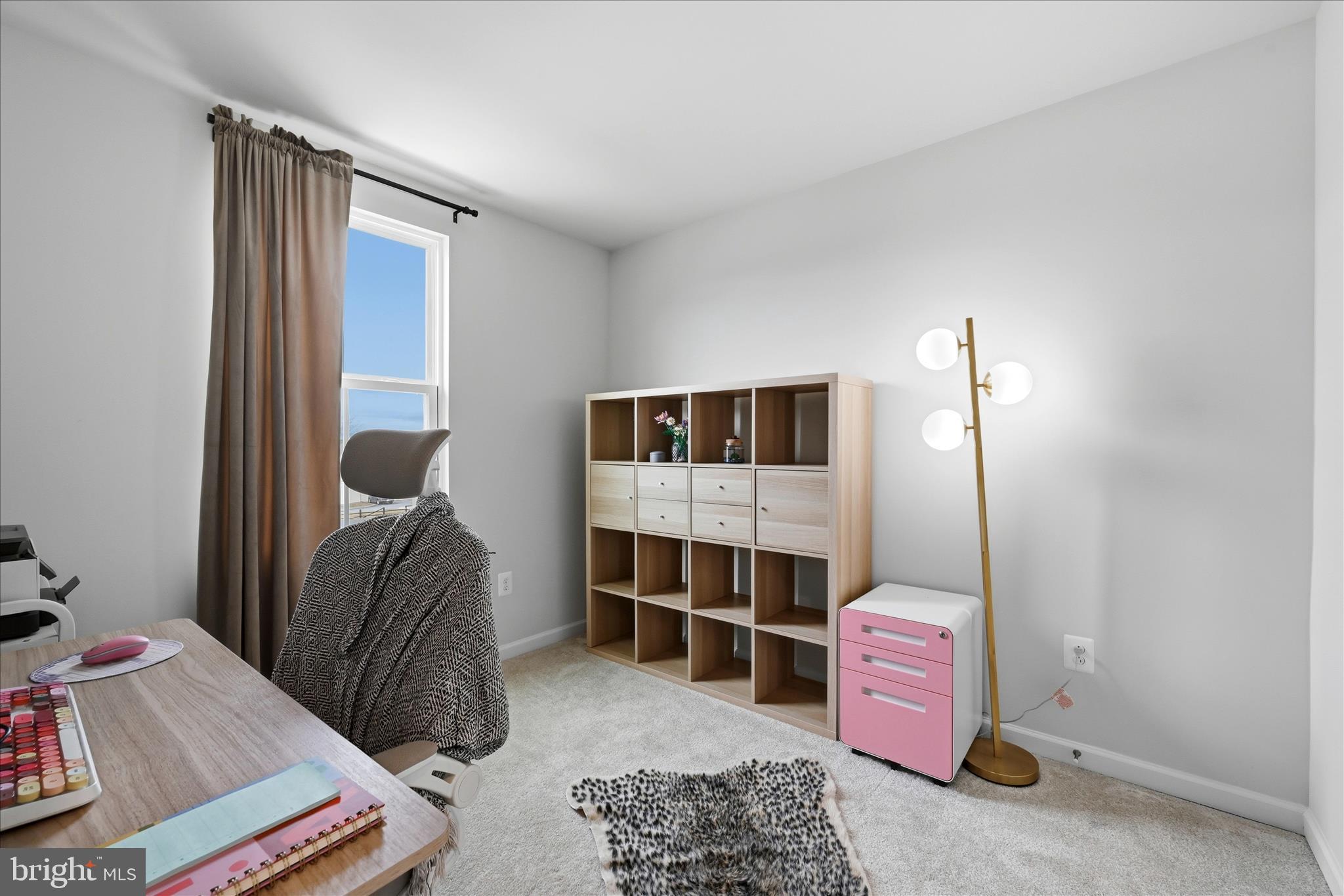 ENFIELD KNOLLS - Residential