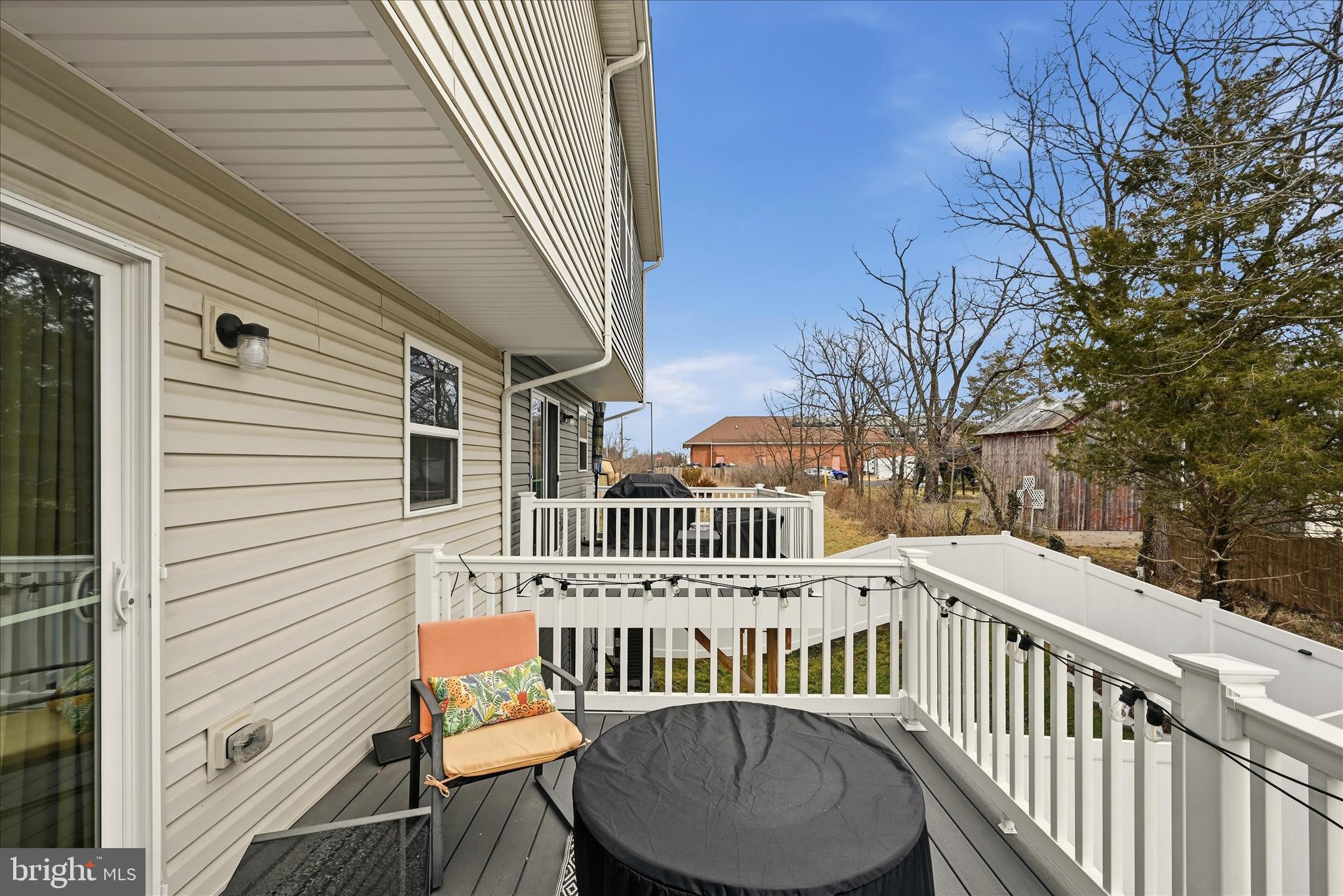 ENFIELD KNOLLS - Residential