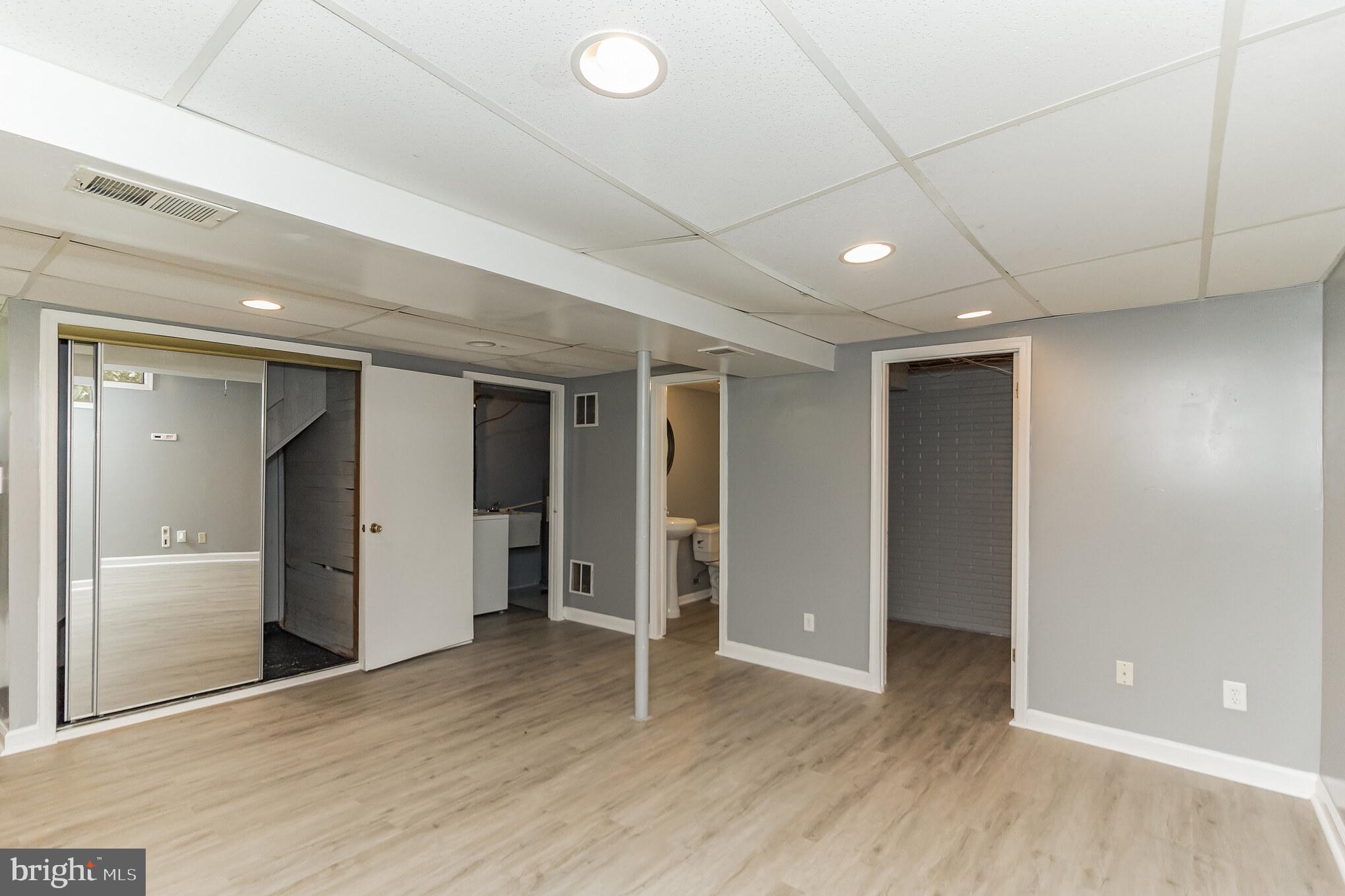 BROOKSHIRE - Residential