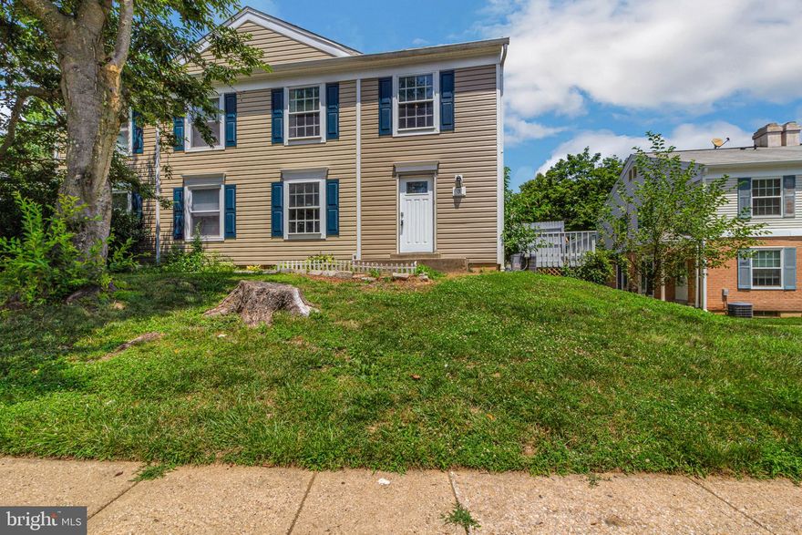 Don’t miss out on your new turn-key 2 bedroom, 1.5 bathroom END UNIT home! The main floor is ideal for entertaining, with an expansive living area and a walkout deck! Enjoy your easily accessible kitchen, with a kitchen pass-through and plenty of cabinet space. Upstairs, two bedrooms and a full bathroom await. One spacious bedroom has a large window for lots of natural lighting, and built-in bookcases. The other roomy bedroom has tons of closet space! The upstairs also includes a full hallway bathroom. The basement has bright hardwood floors, a laundry room, and plenty of storage space! The full modern bathroom has exquisite tiling and a mosaic backsplash, and the downstairs also includes a rec room. Outside, relax and enjoy your beautifully landscaped yard, in a friendly neighborhood. The location is a commuter’s dream, only a few minutes from multiple major highways. Take advantage of the easy access to schools and local stores near your new home!