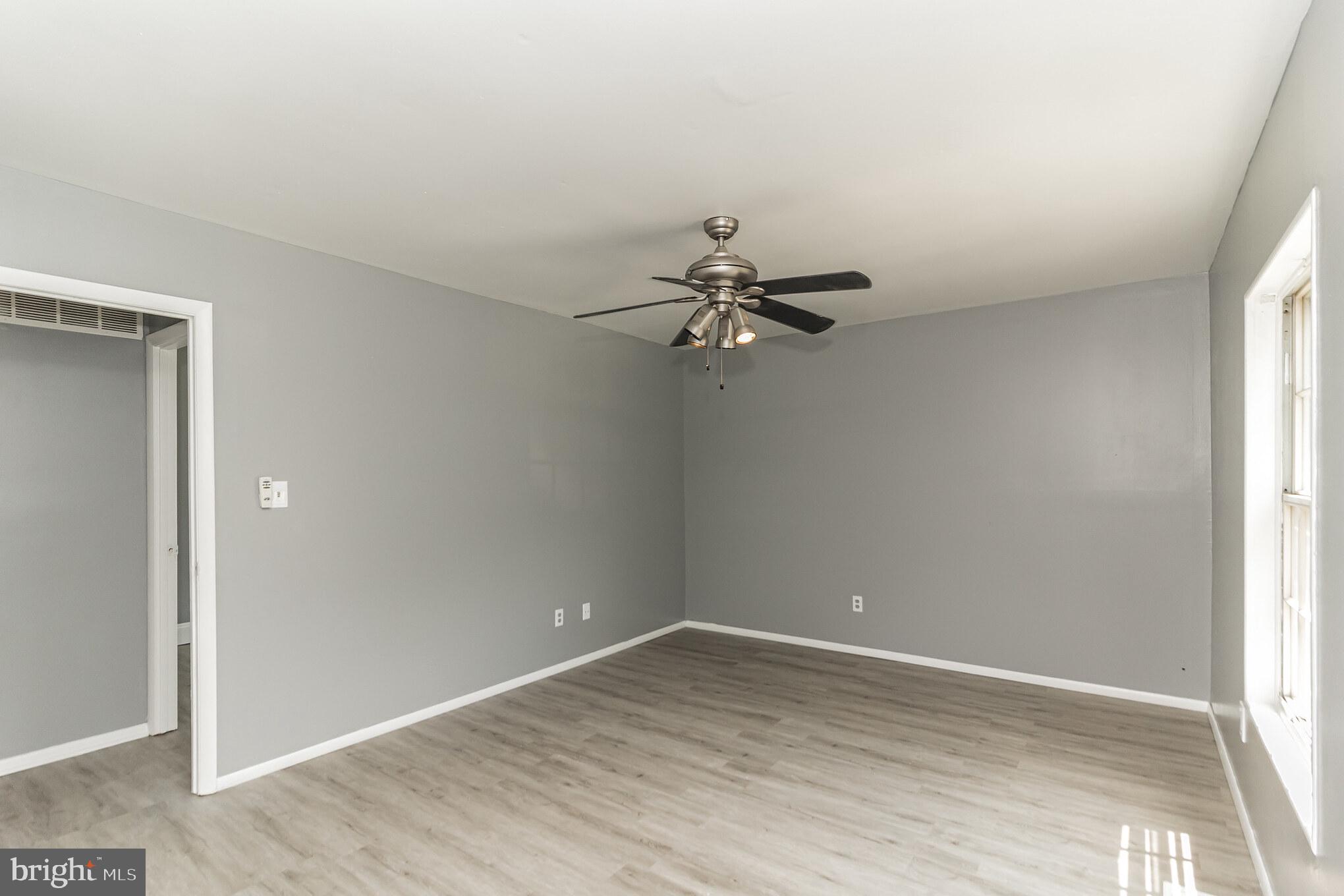 BROOKSHIRE - Residential