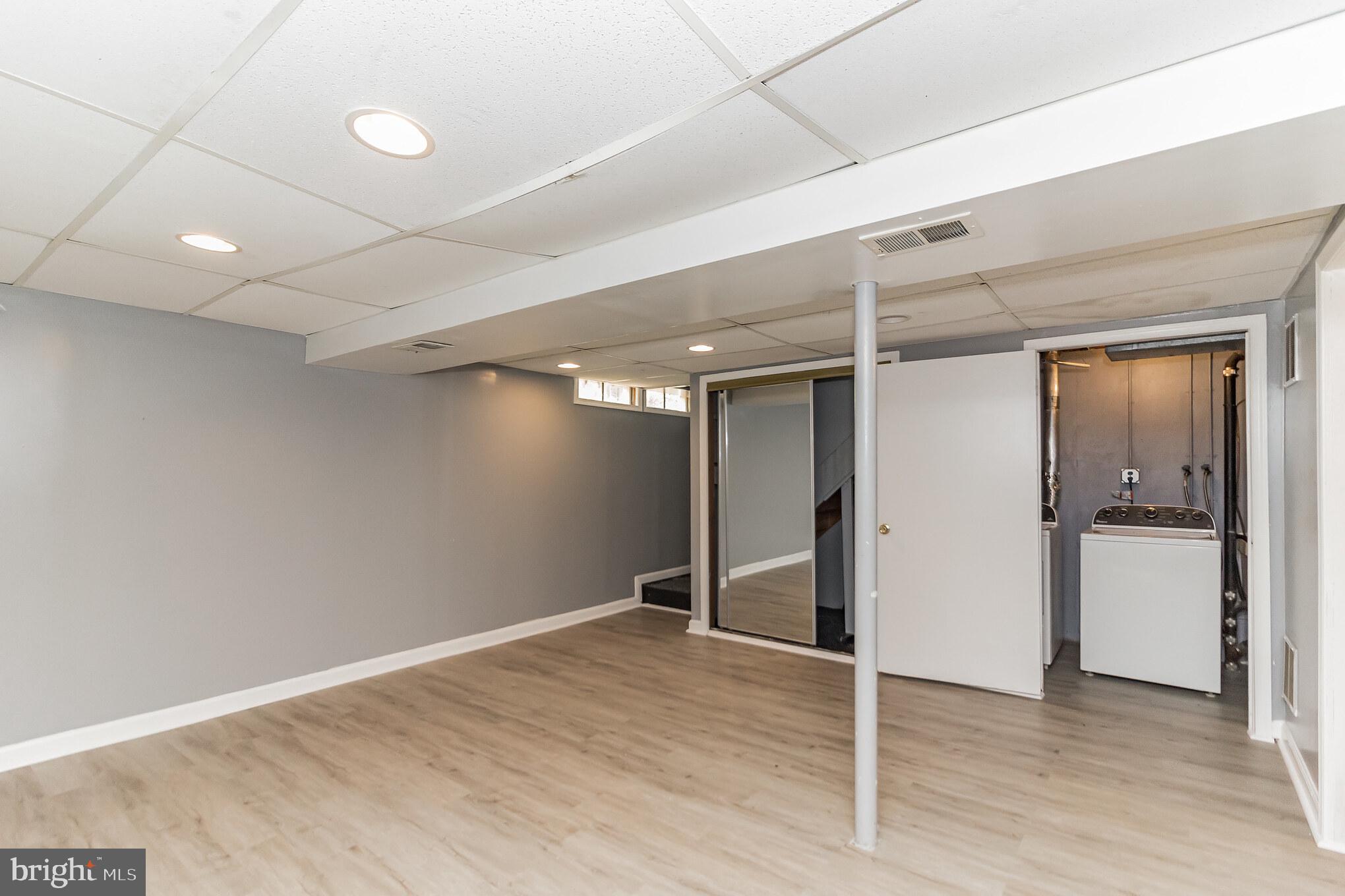 BROOKSHIRE - Residential