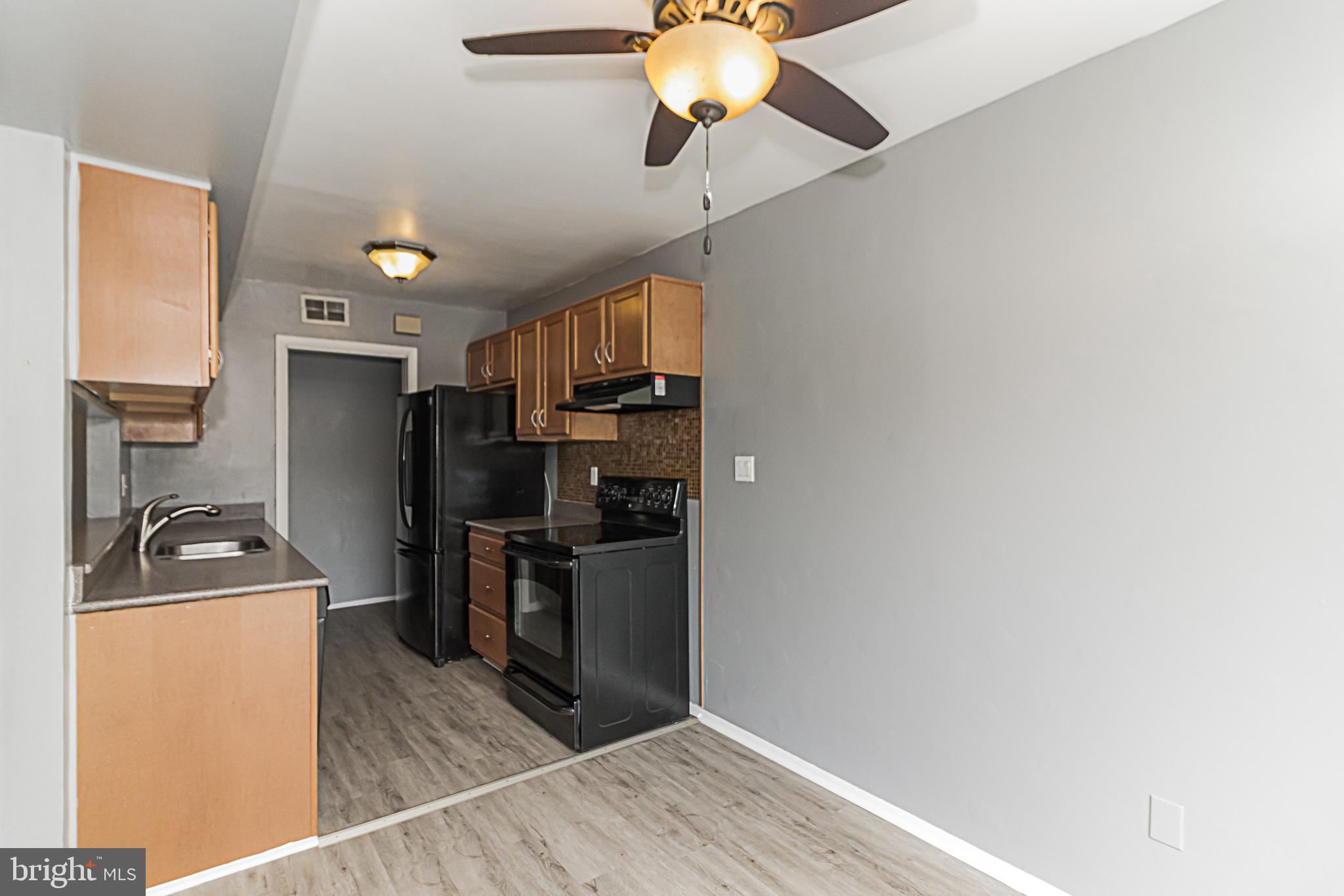 BROOKSHIRE - Residential