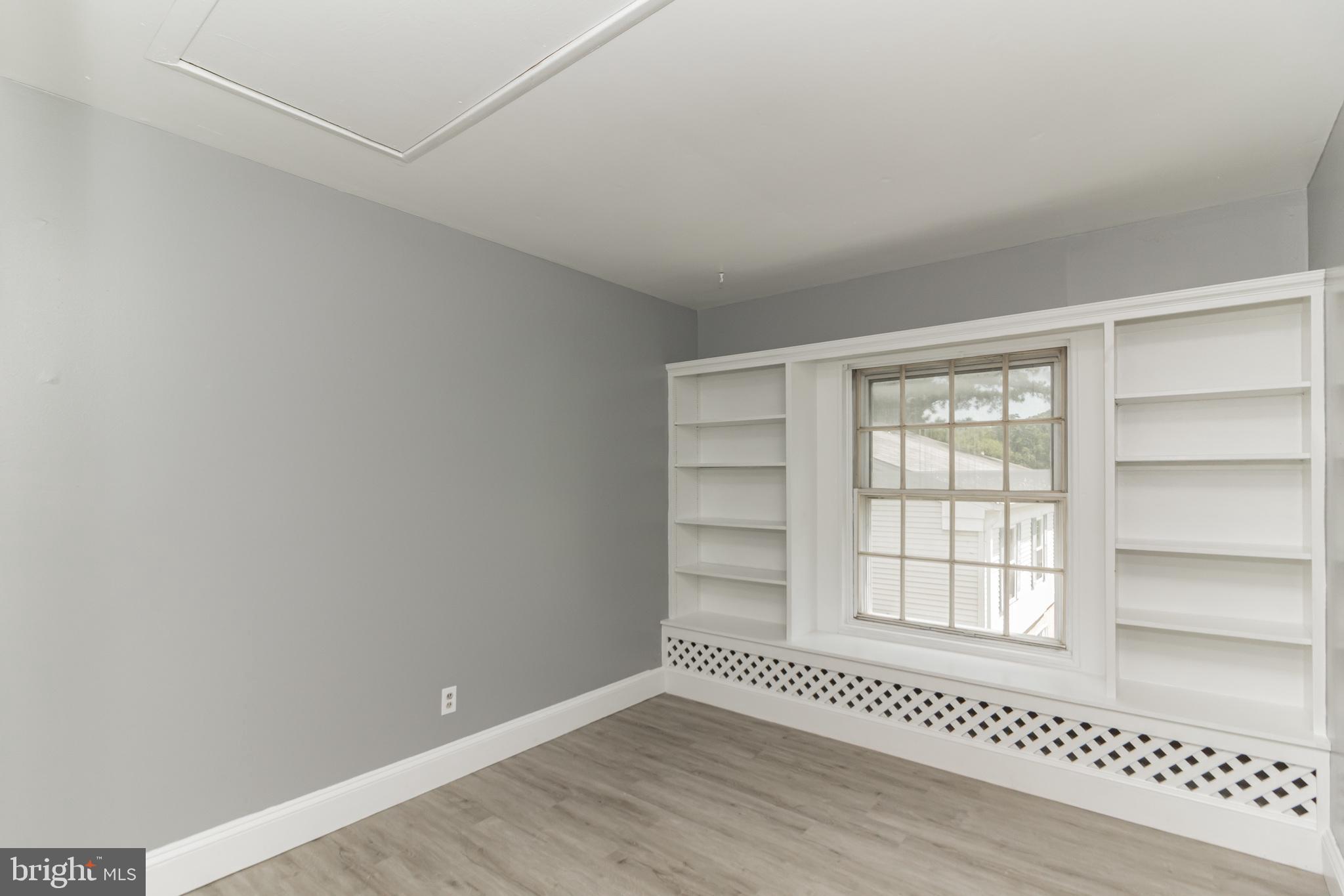 BROOKSHIRE - Residential