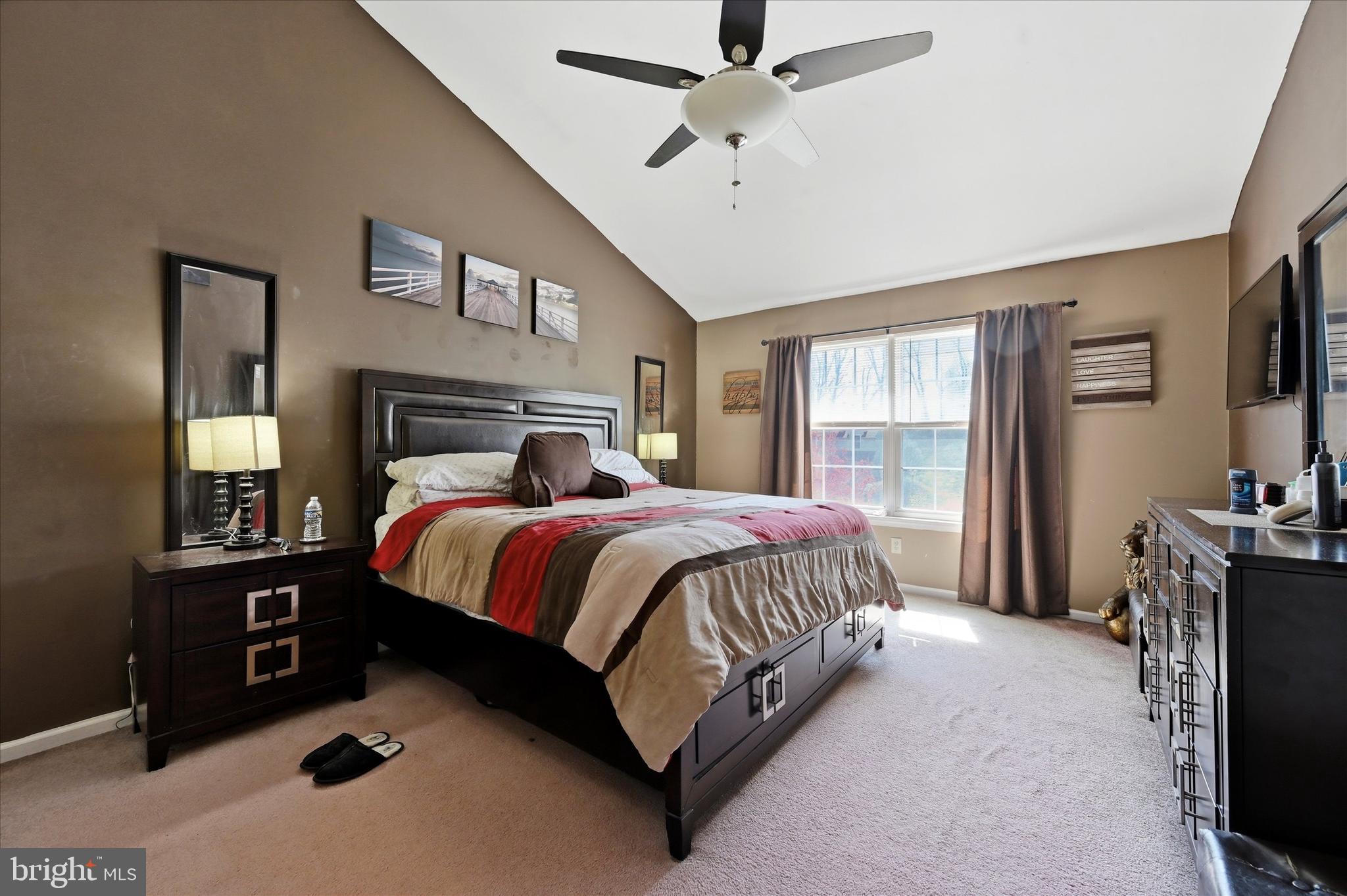 HUNTERS WOODS - Residential