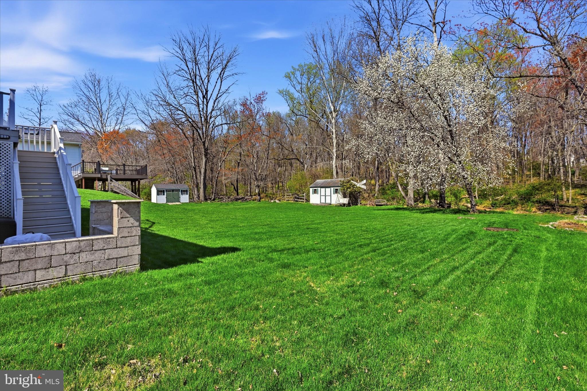 HUNTERS WOODS - Residential