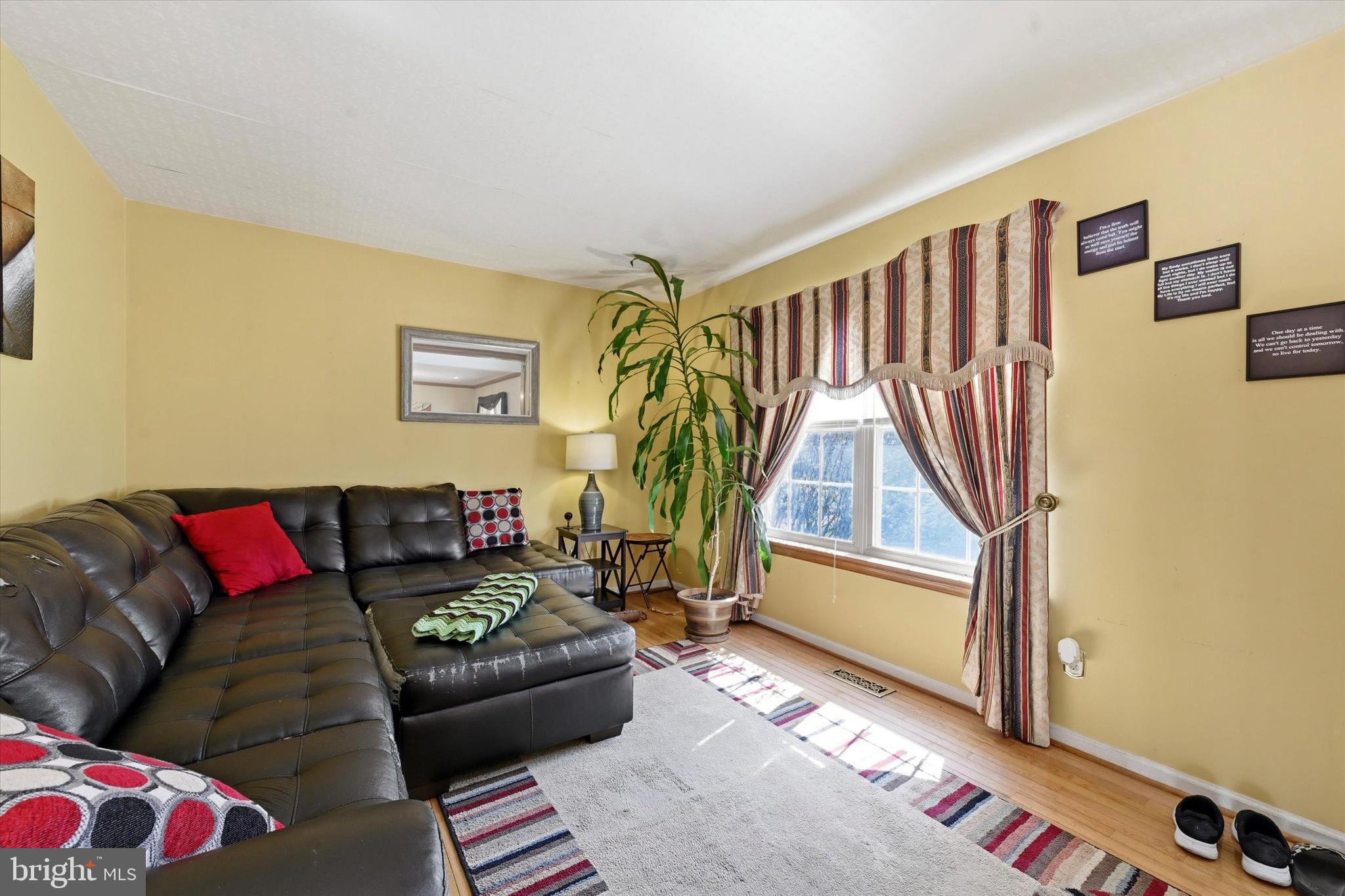 HUNTERS WOODS - Residential