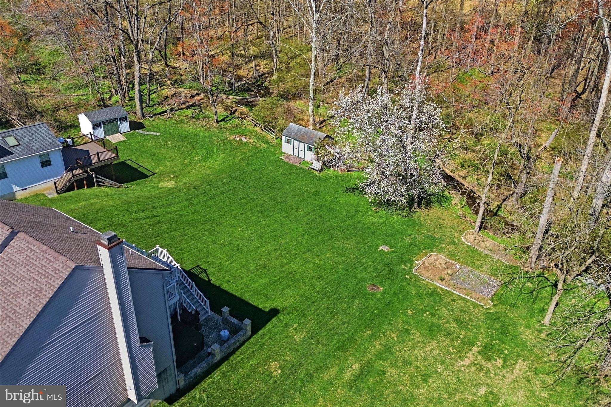 HUNTERS WOODS - Residential