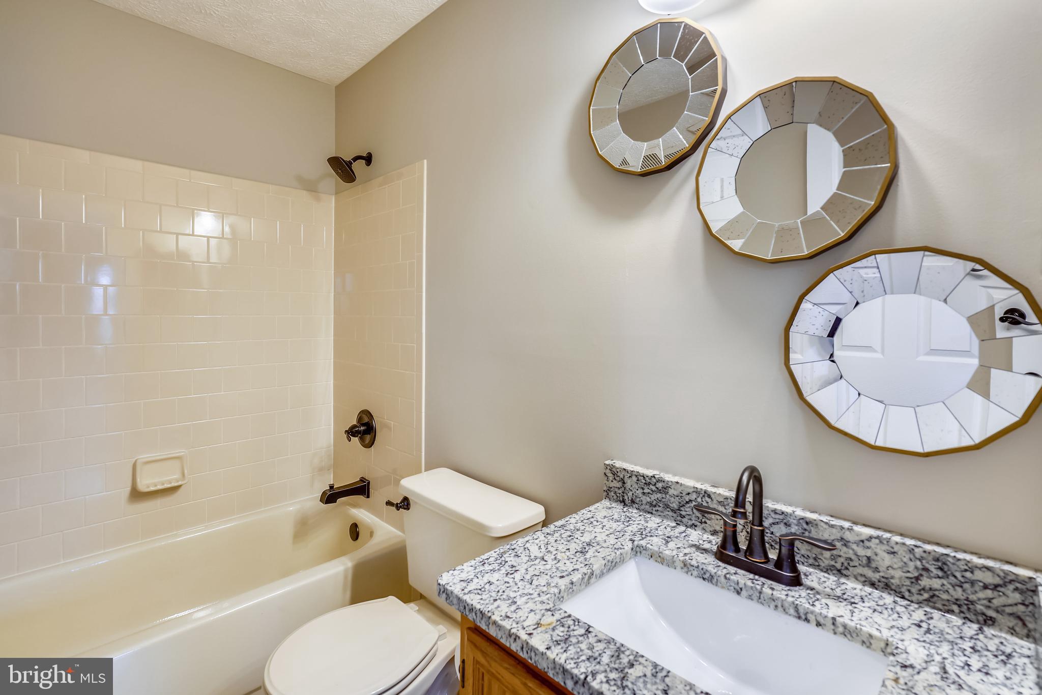 HARVEST RUN - Residential Lease