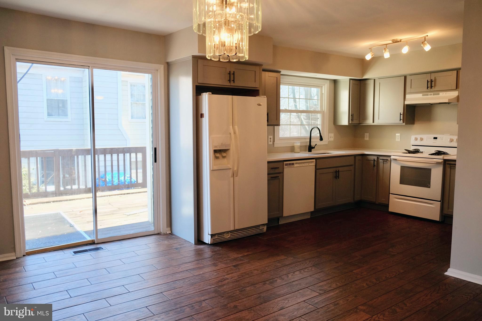 CHURCHILL TOWN SECTOR - Residential Lease