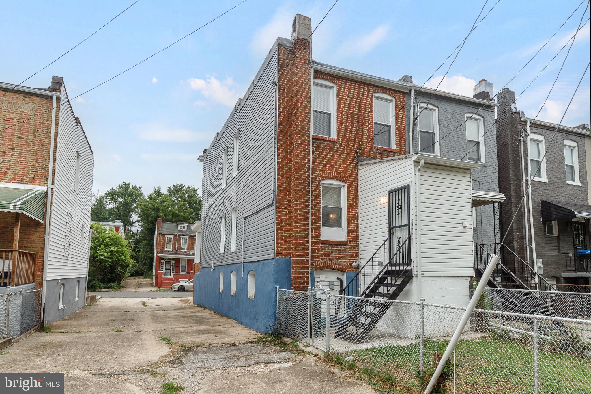 WEST BALTIMORE - Residential