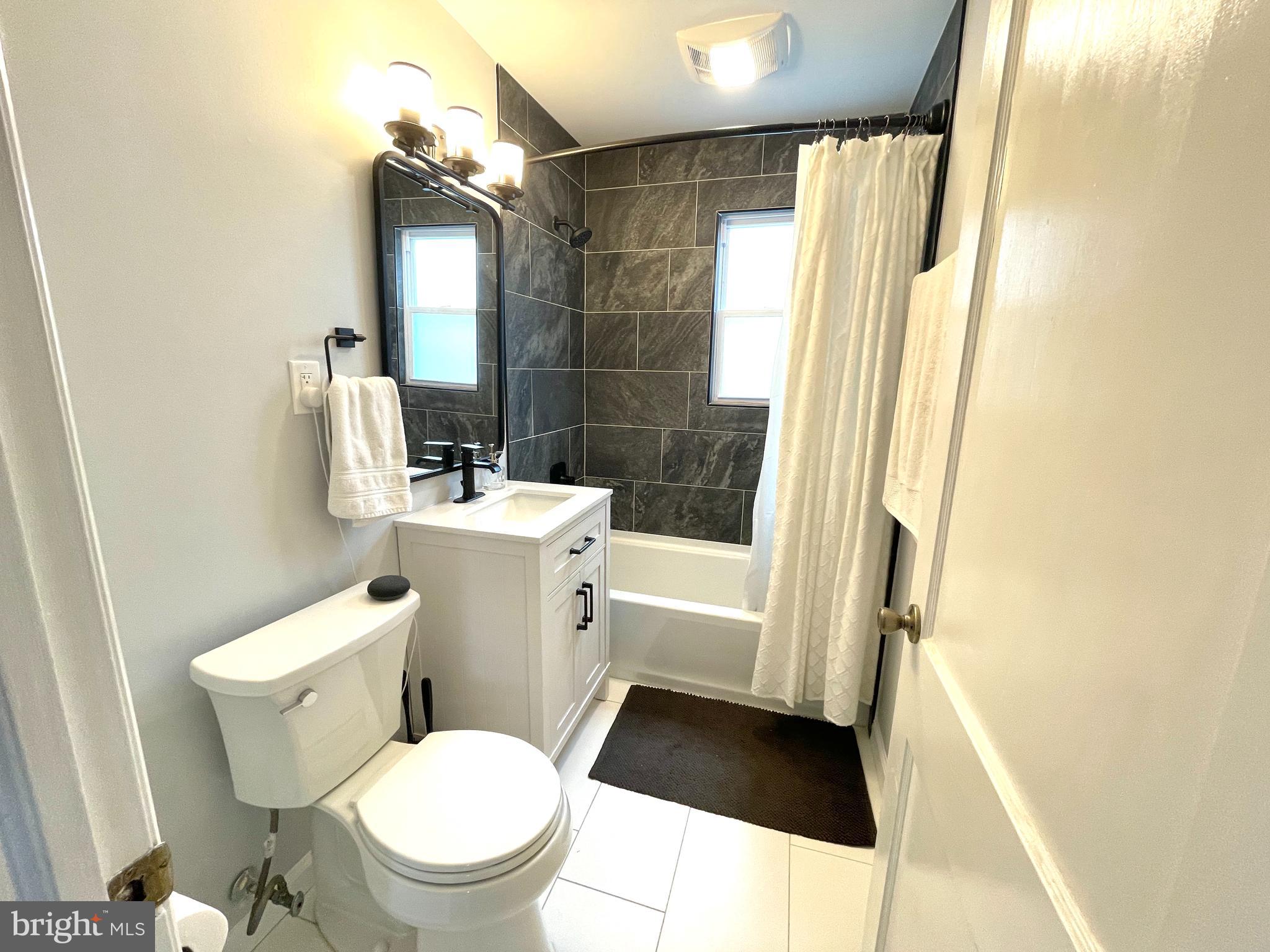 WEST LAWN - Residential Lease