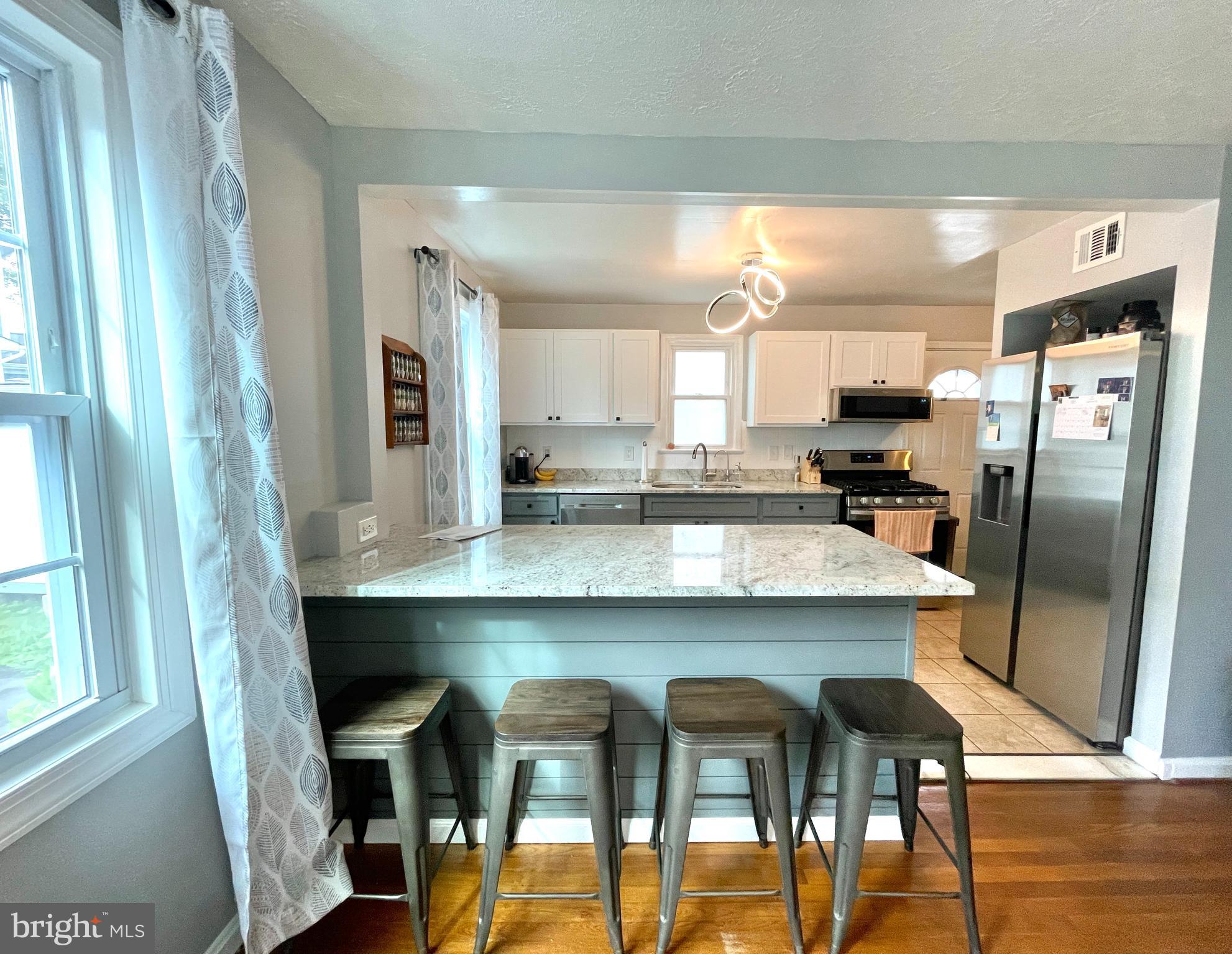 WEST LAWN - Residential Lease