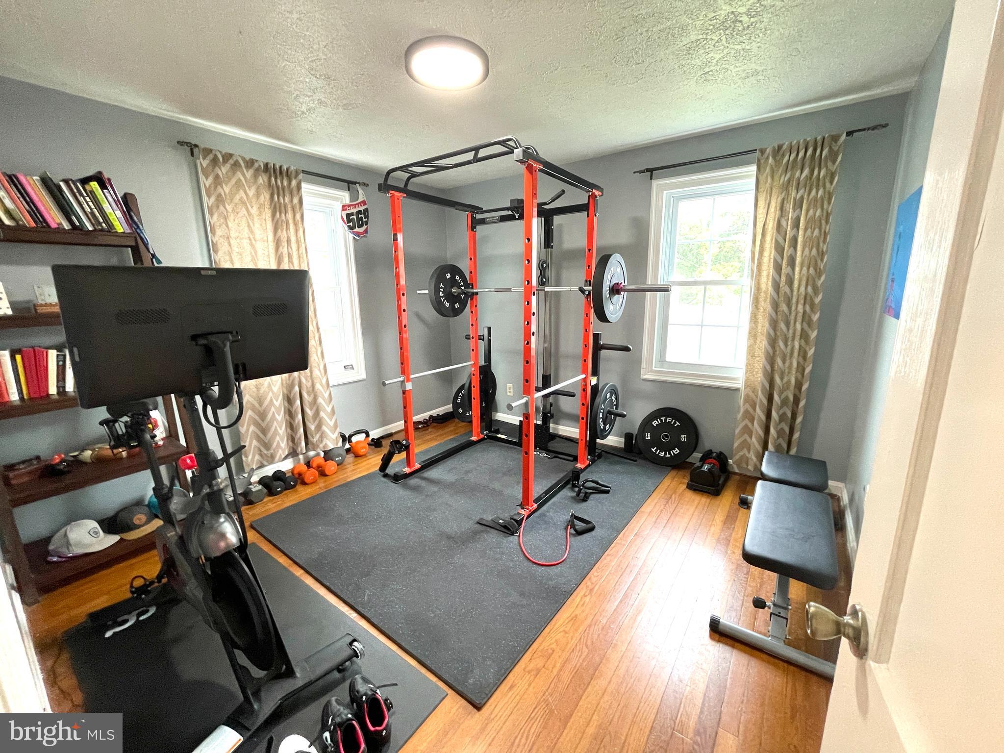 WEST LAWN - Residential Lease