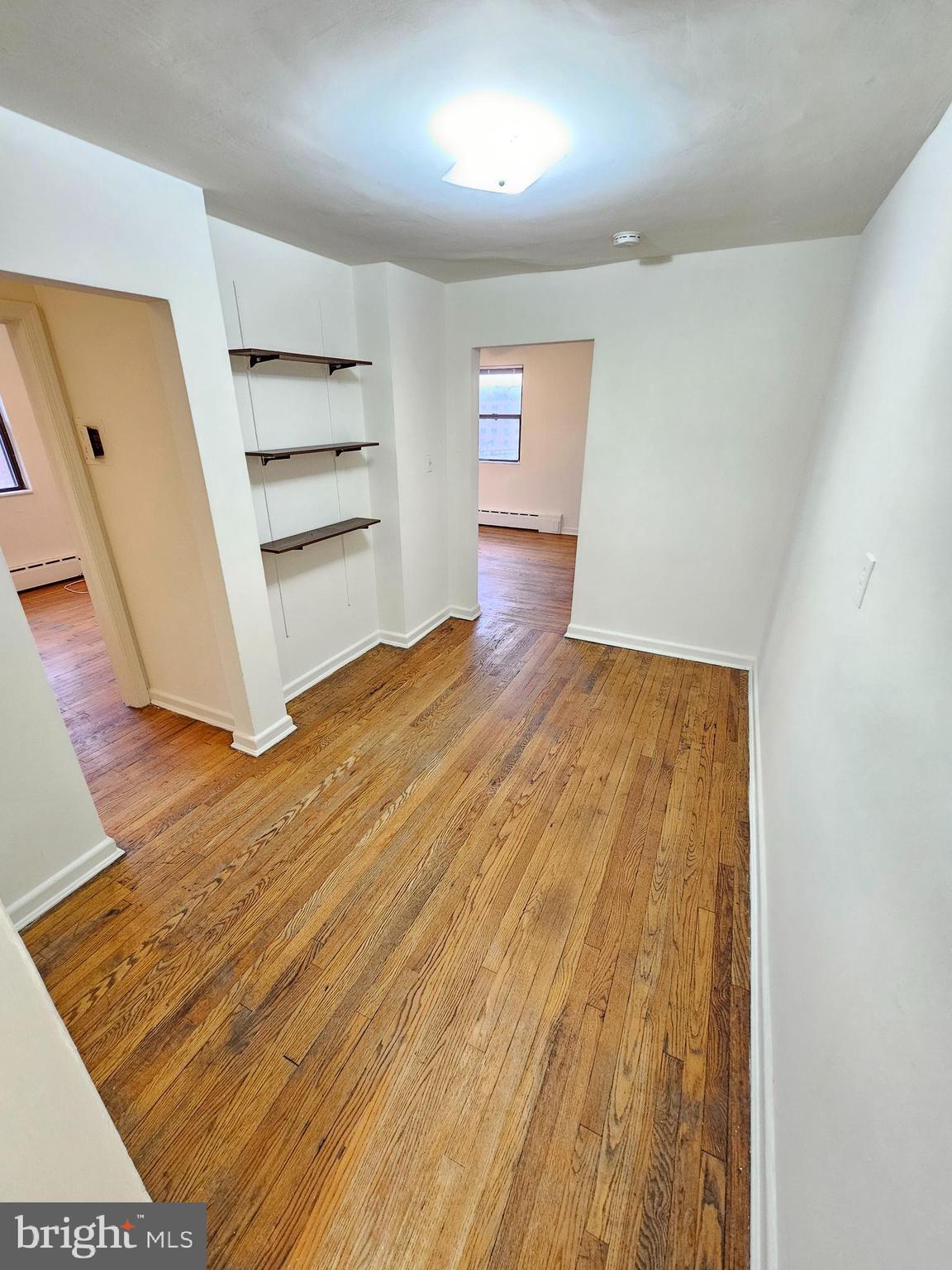 FOREST HILLS - Residential Lease