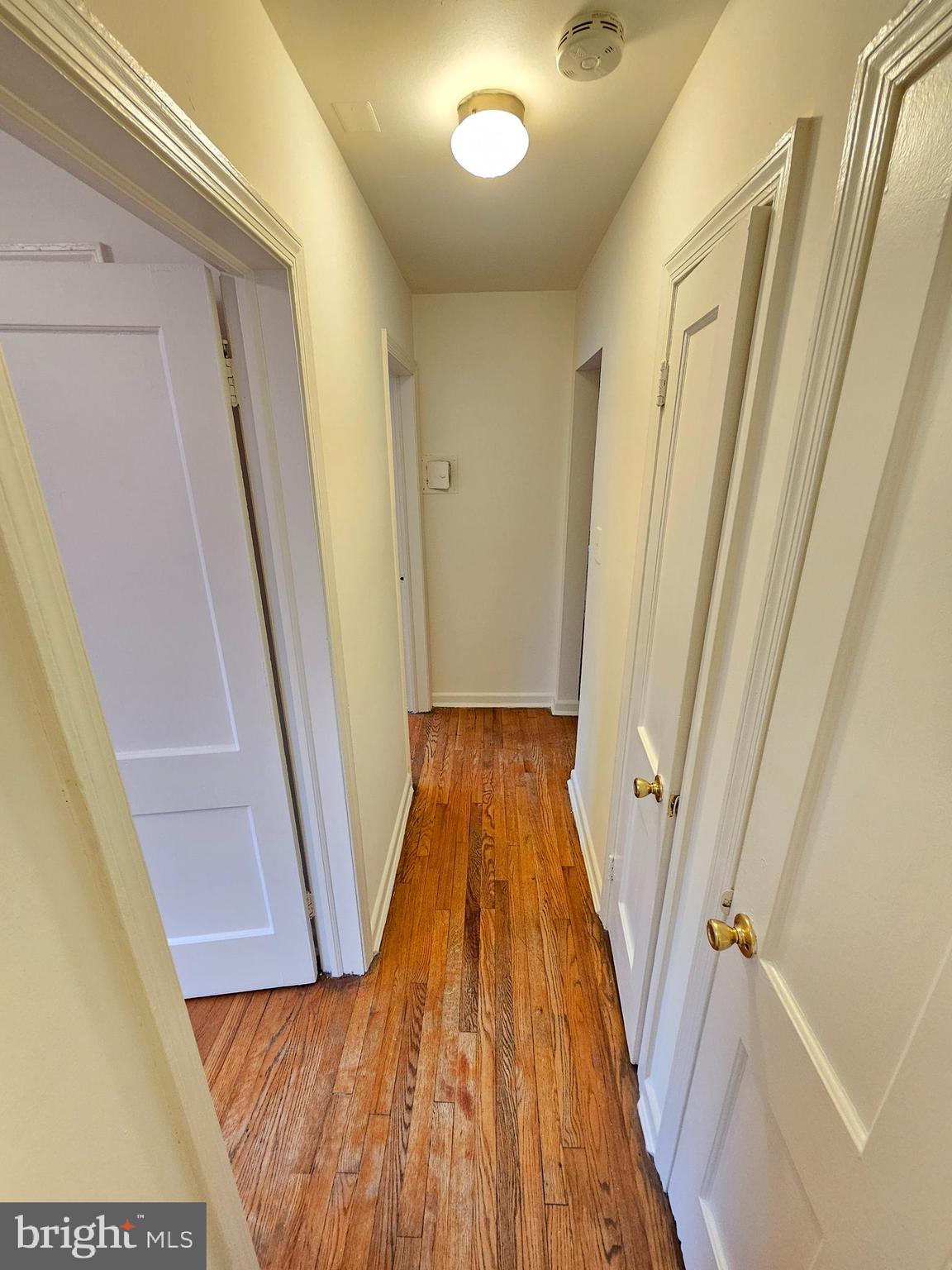 FOREST HILLS - Residential Lease