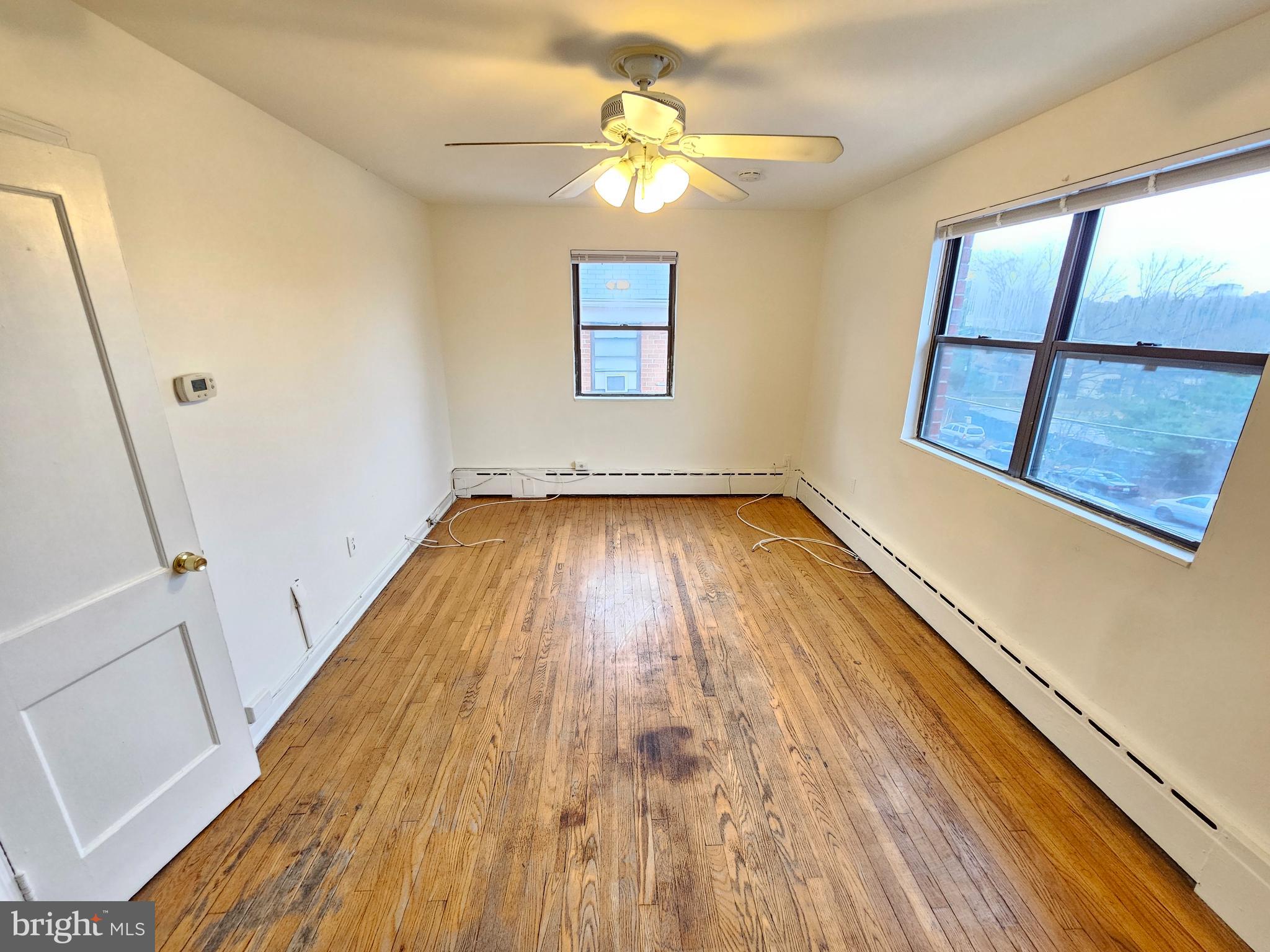 FOREST HILLS - Residential Lease