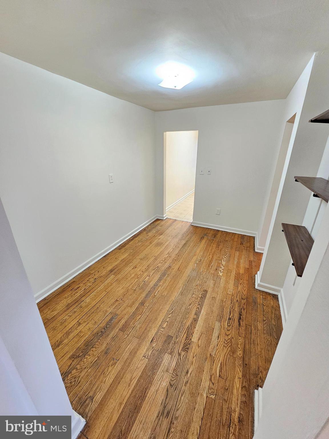 FOREST HILLS - Residential Lease