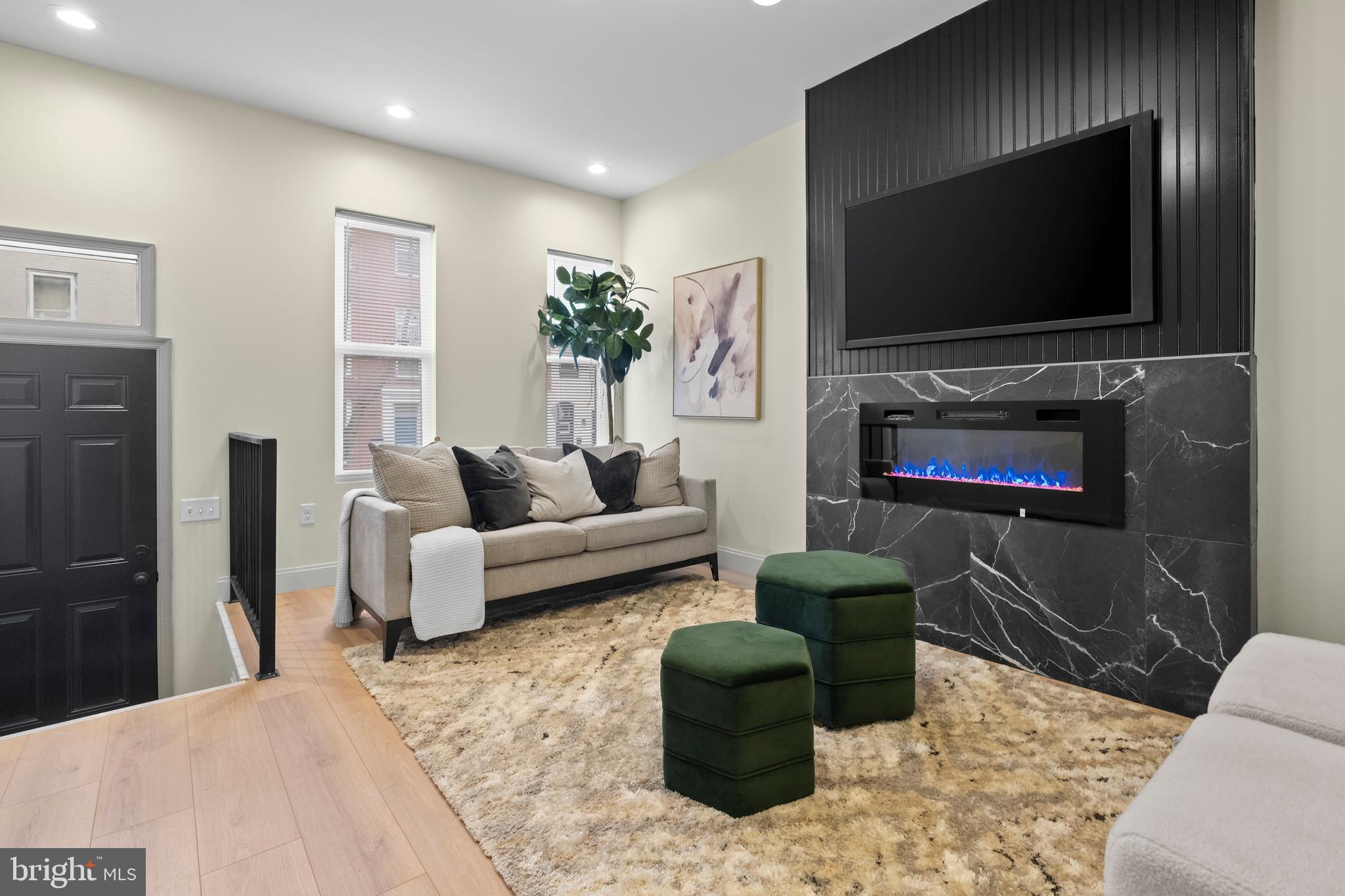 FRANKLIN SQUARE HISTORIC DISTRICT - Residential