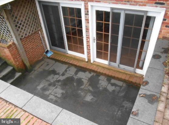 RIVERCREST - Residential Lease