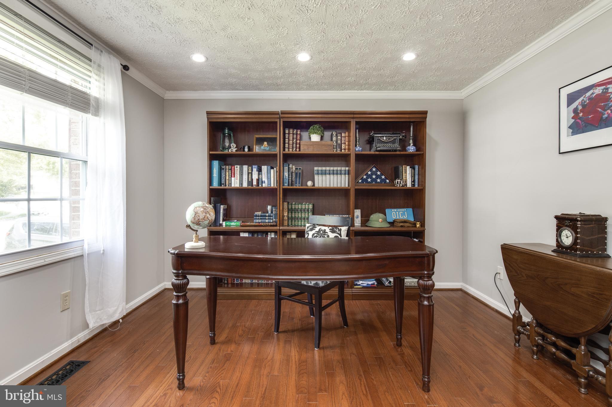 NEWINGTON FOREST - Residential