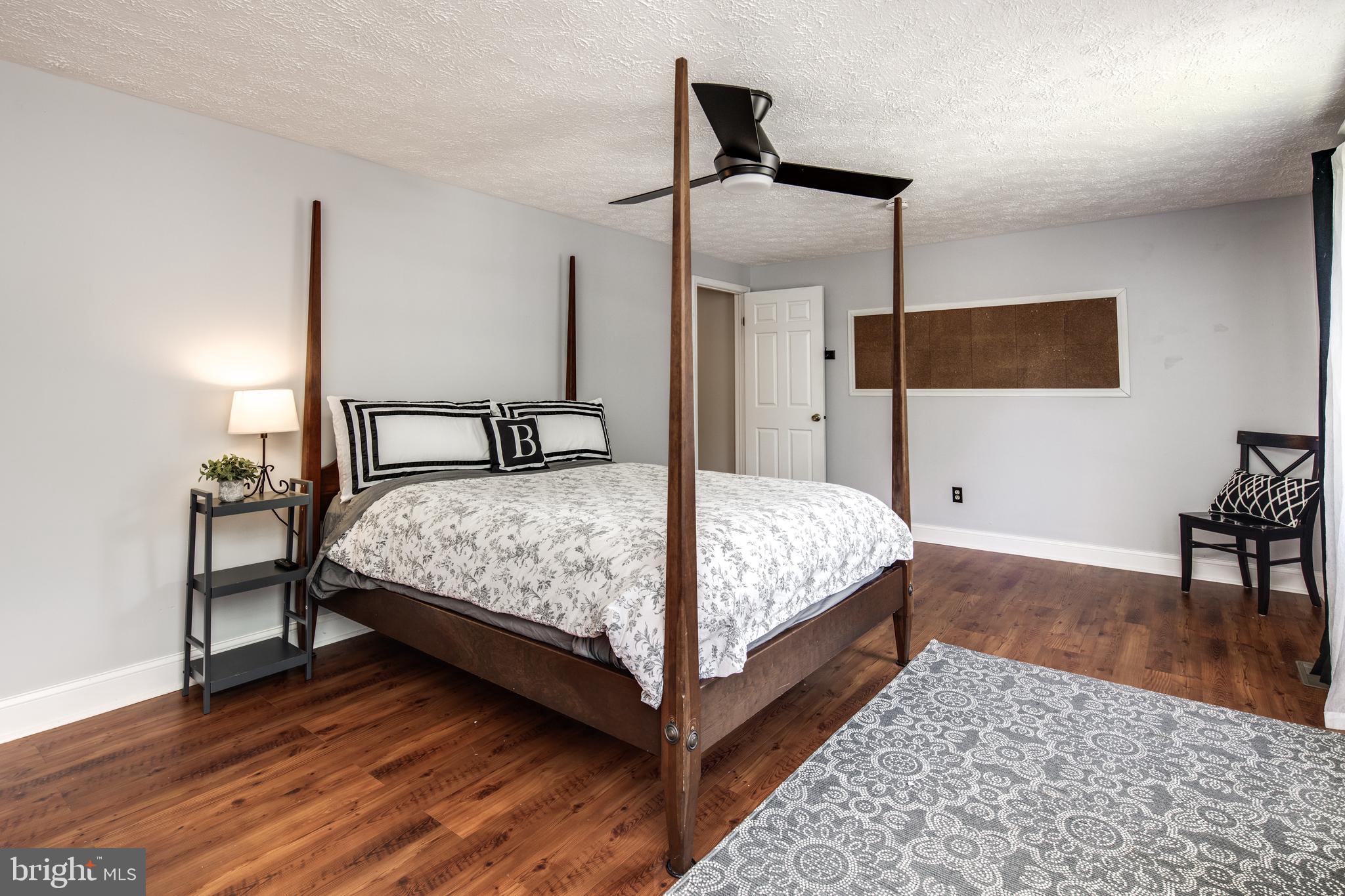 NEWINGTON FOREST - Residential