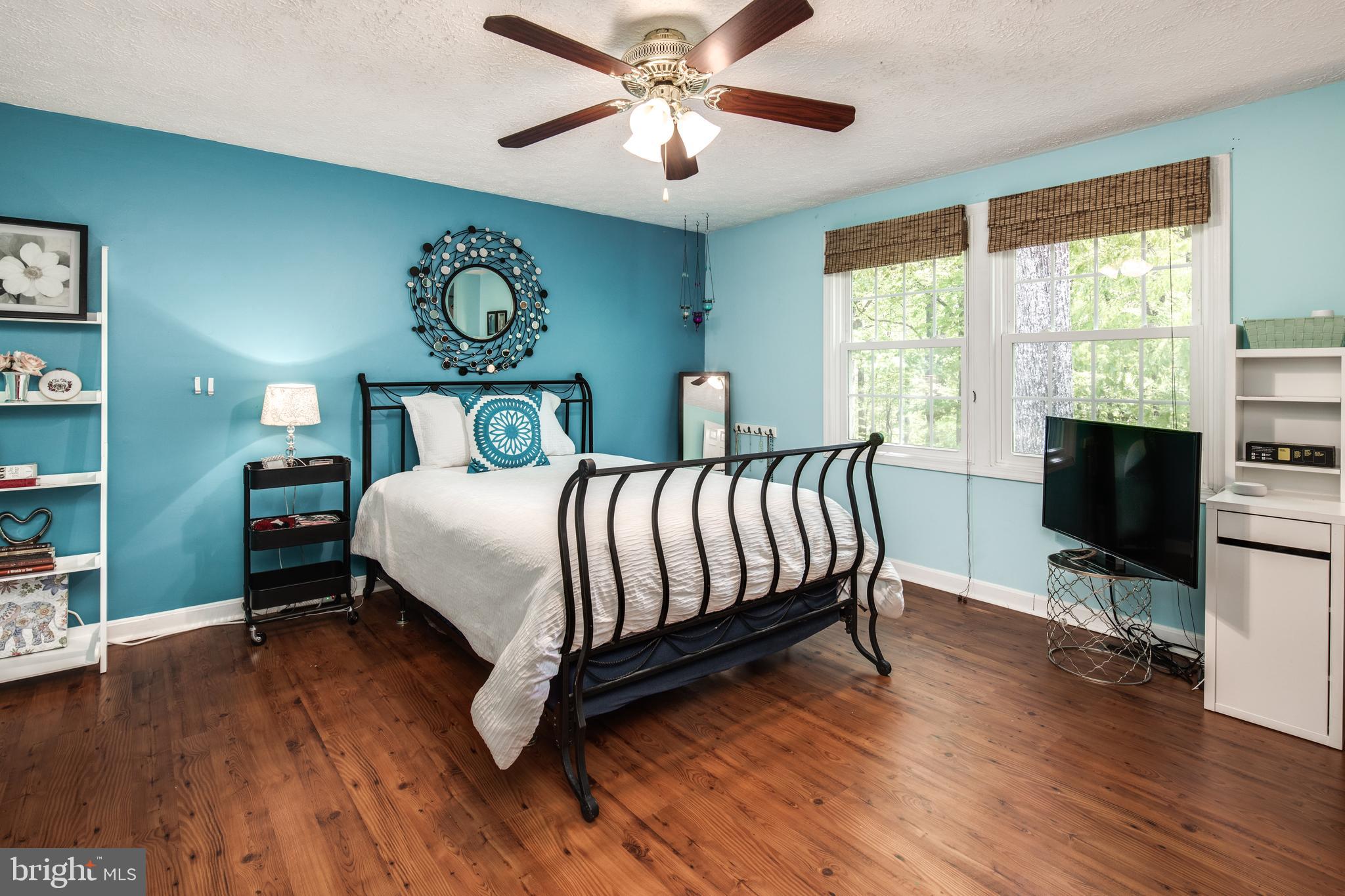 NEWINGTON FOREST - Residential