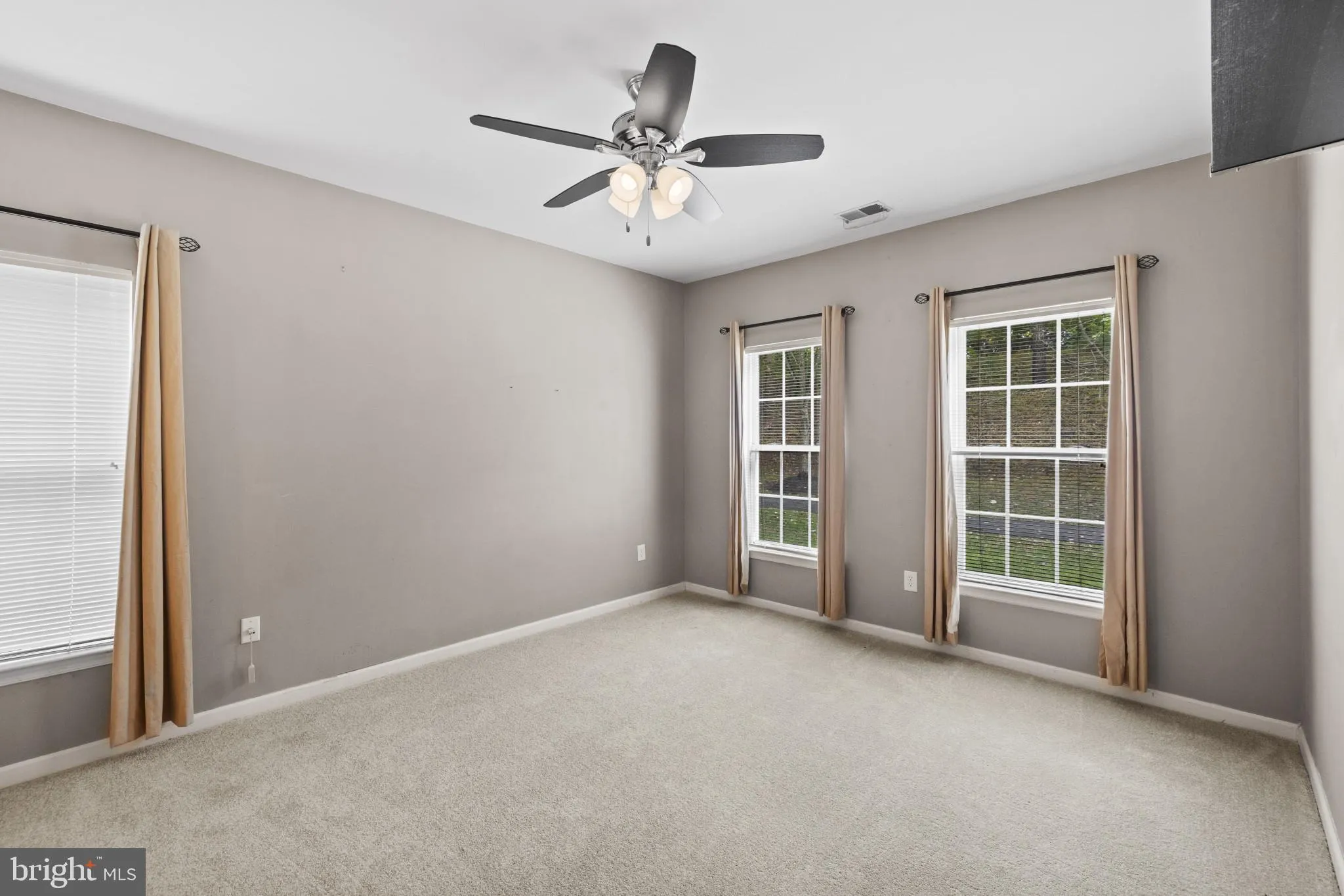 Reisterstown, Maryland 21136, United States, 2 Bedrooms Bedrooms, ,2 BathroomsBathrooms,Residential,Active,229251