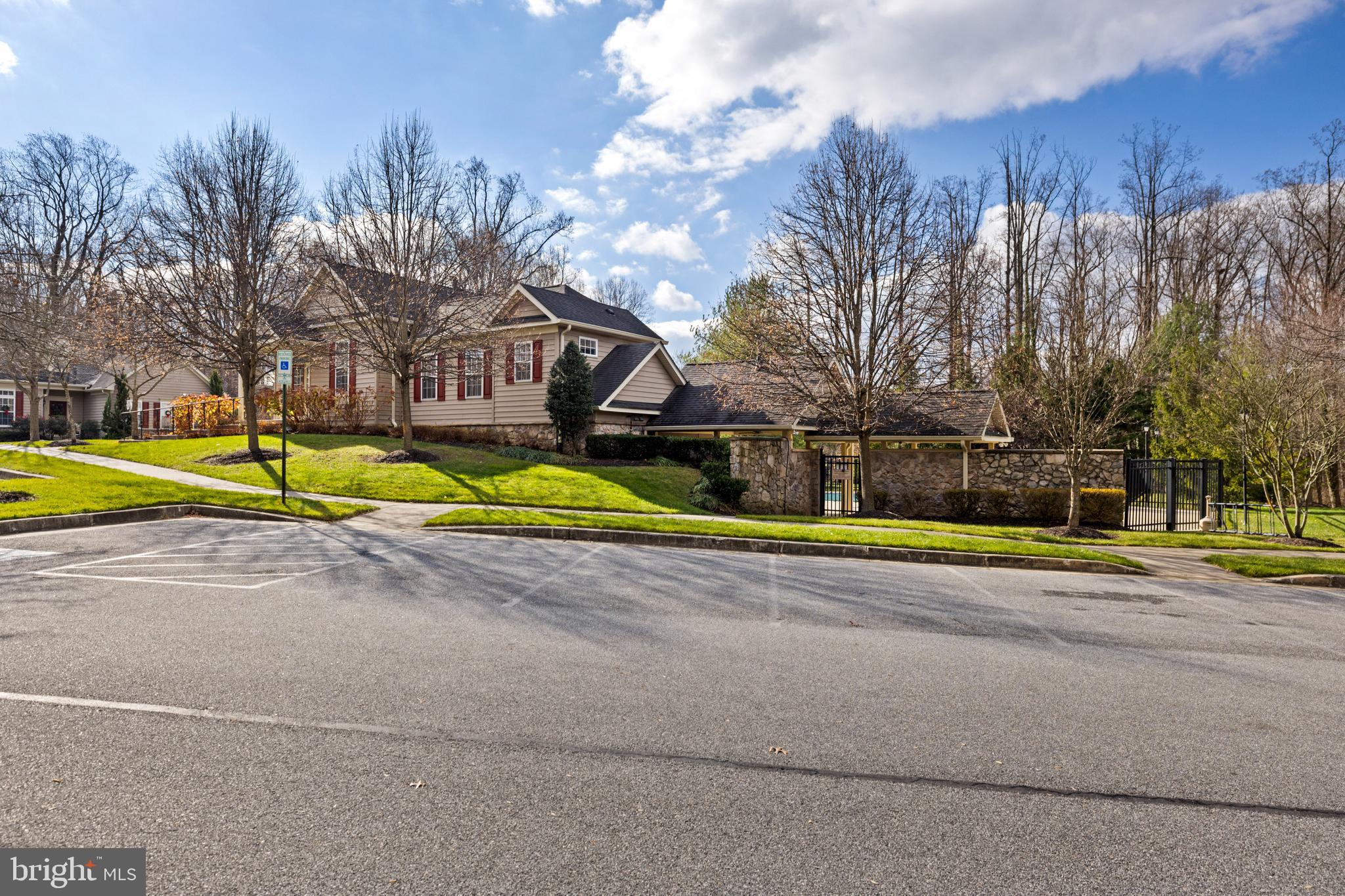 GLYNDON TRACE - Residential