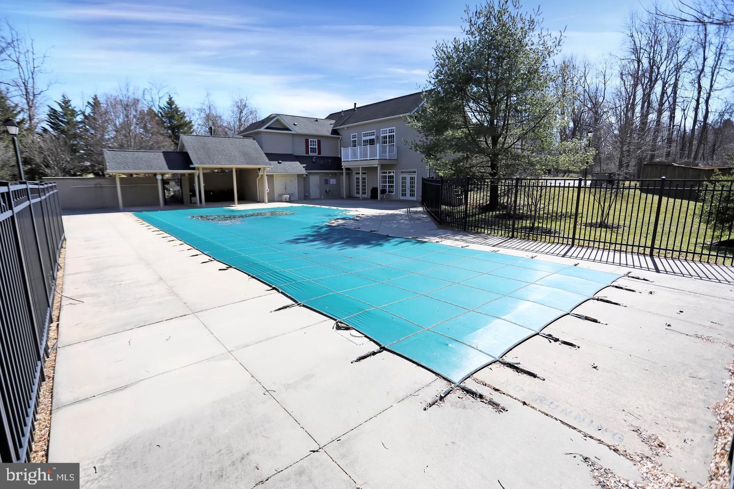 GLYNDON TRACE - Residential