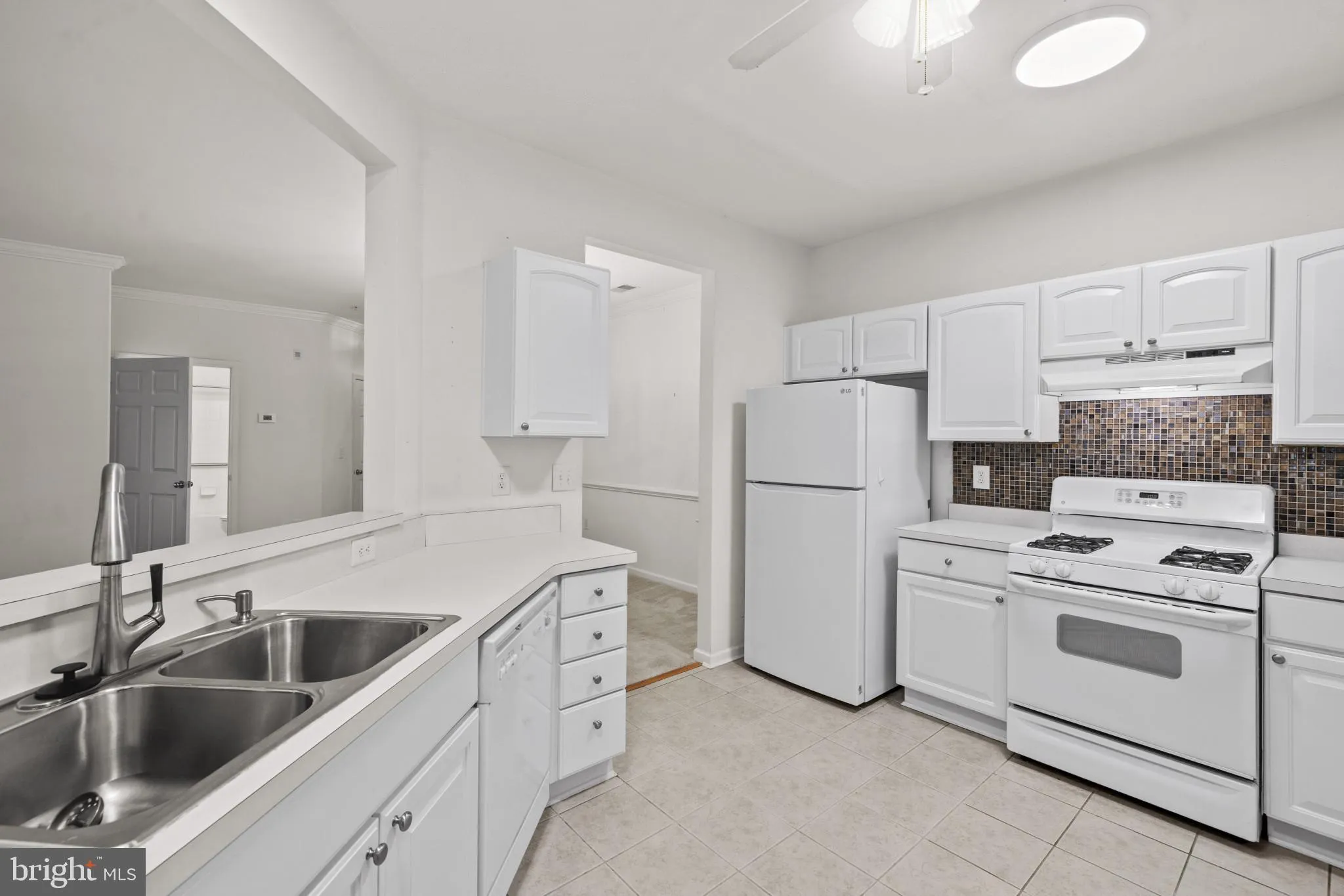 Reisterstown, Maryland 21136, United States, 2 Bedrooms Bedrooms, ,2 BathroomsBathrooms,Residential,Active,229251