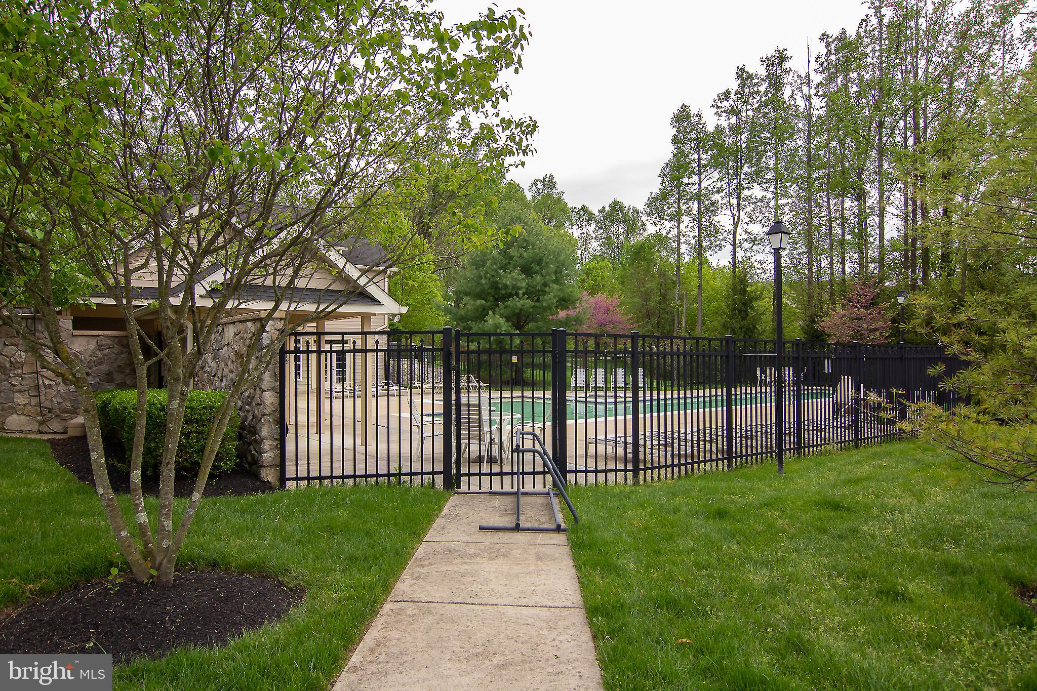 GLYNDON TRACE - Residential