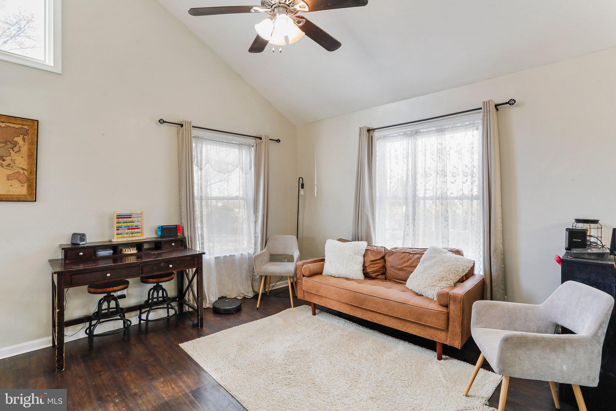 ORCHARD HILLS - Residential