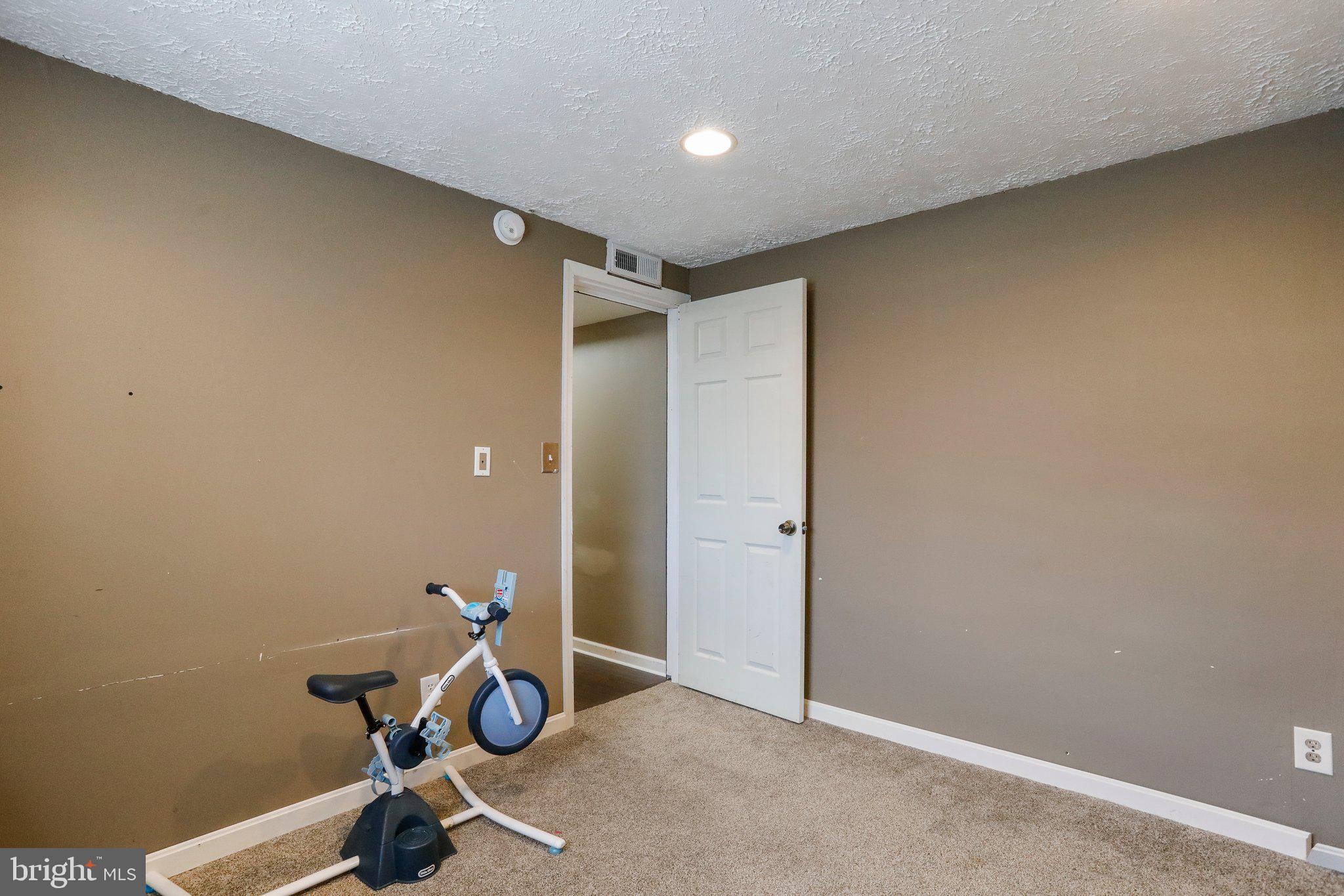 ORCHARD HILLS - Residential