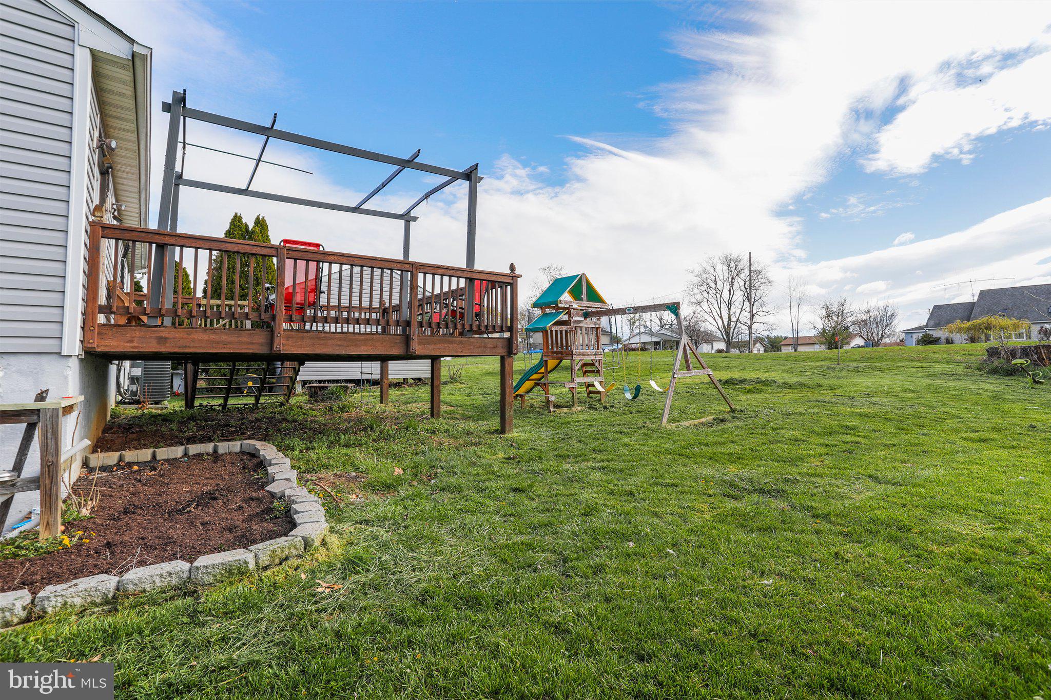 ORCHARD HILLS - Residential