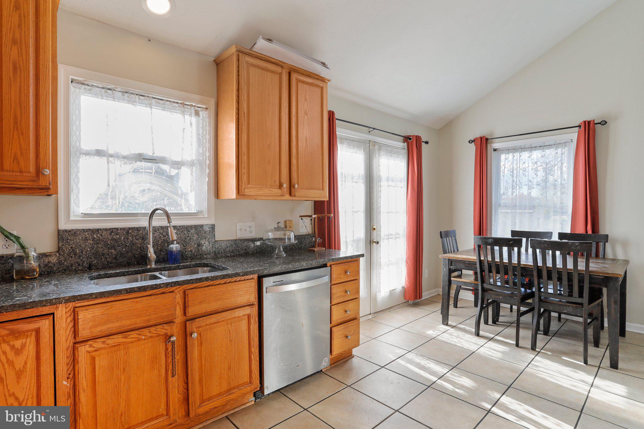 ORCHARD HILLS - Residential