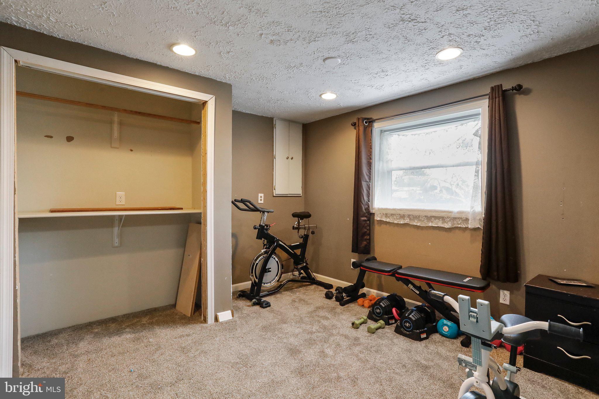 ORCHARD HILLS - Residential