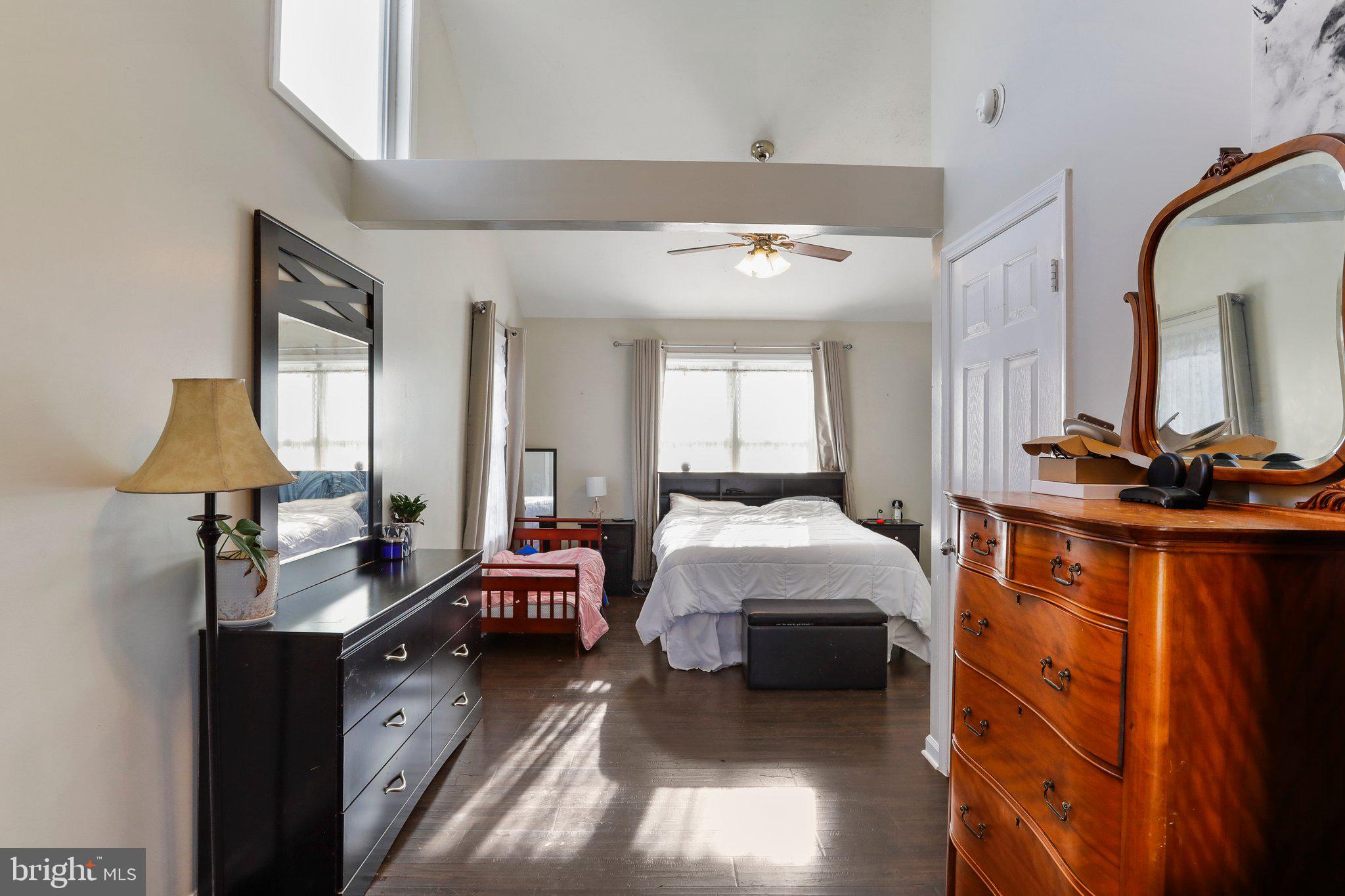 ORCHARD HILLS - Residential