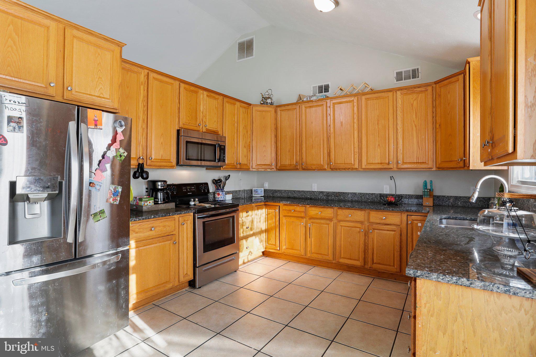 ORCHARD HILLS - Residential