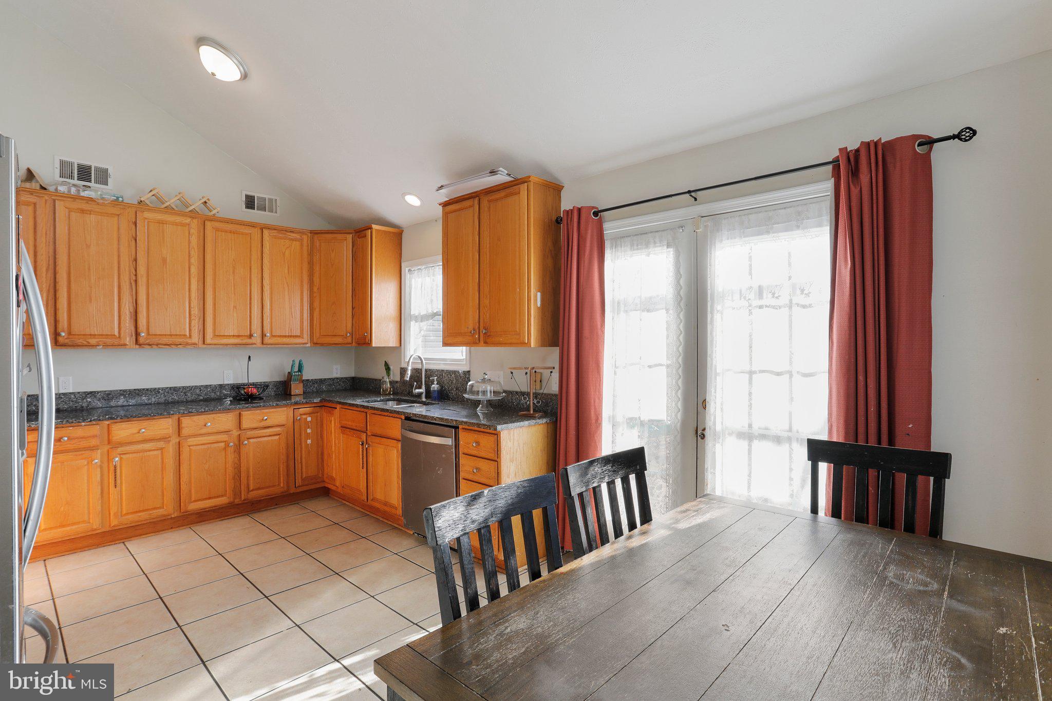 ORCHARD HILLS - Residential