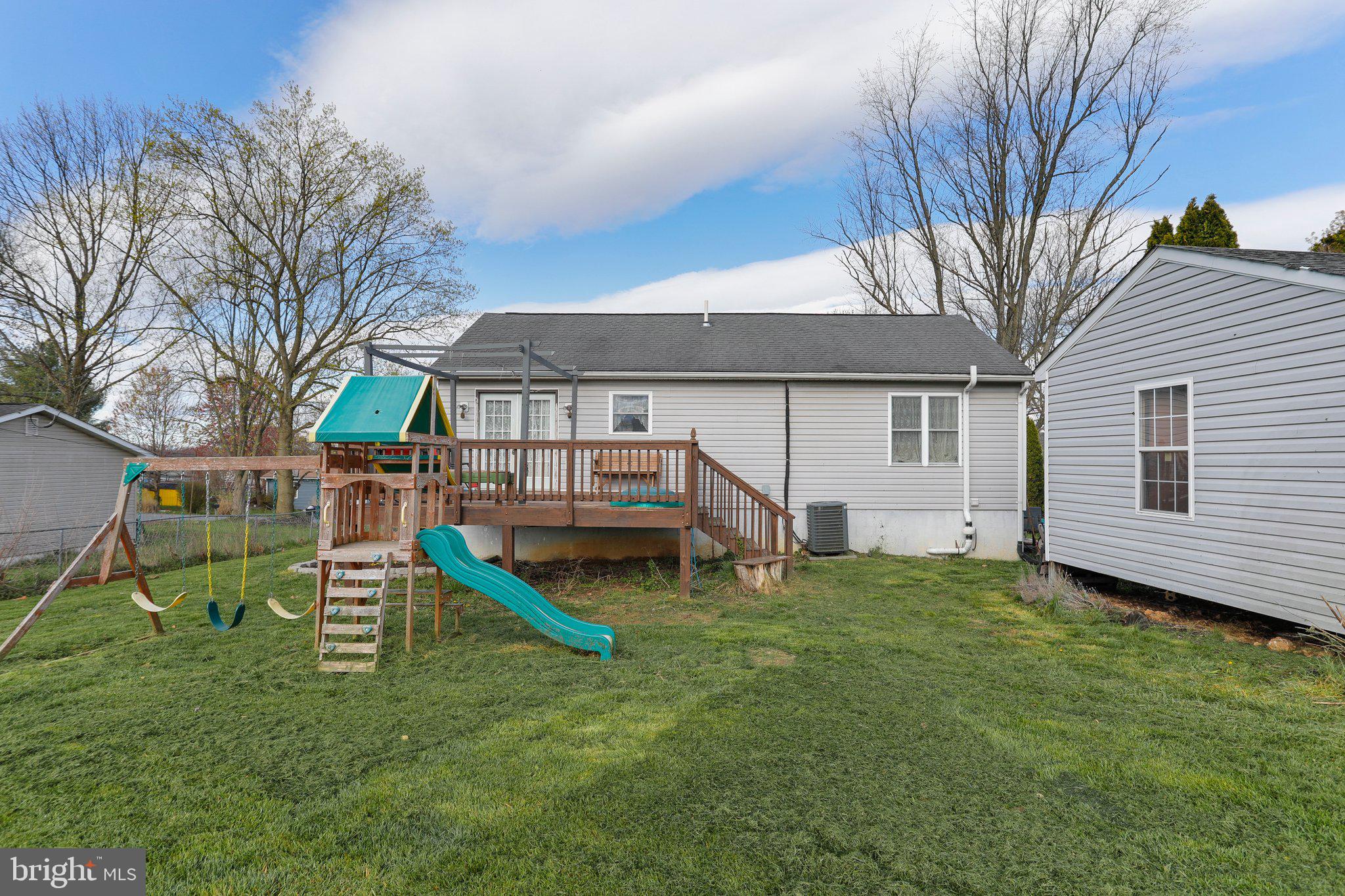 ORCHARD HILLS - Residential