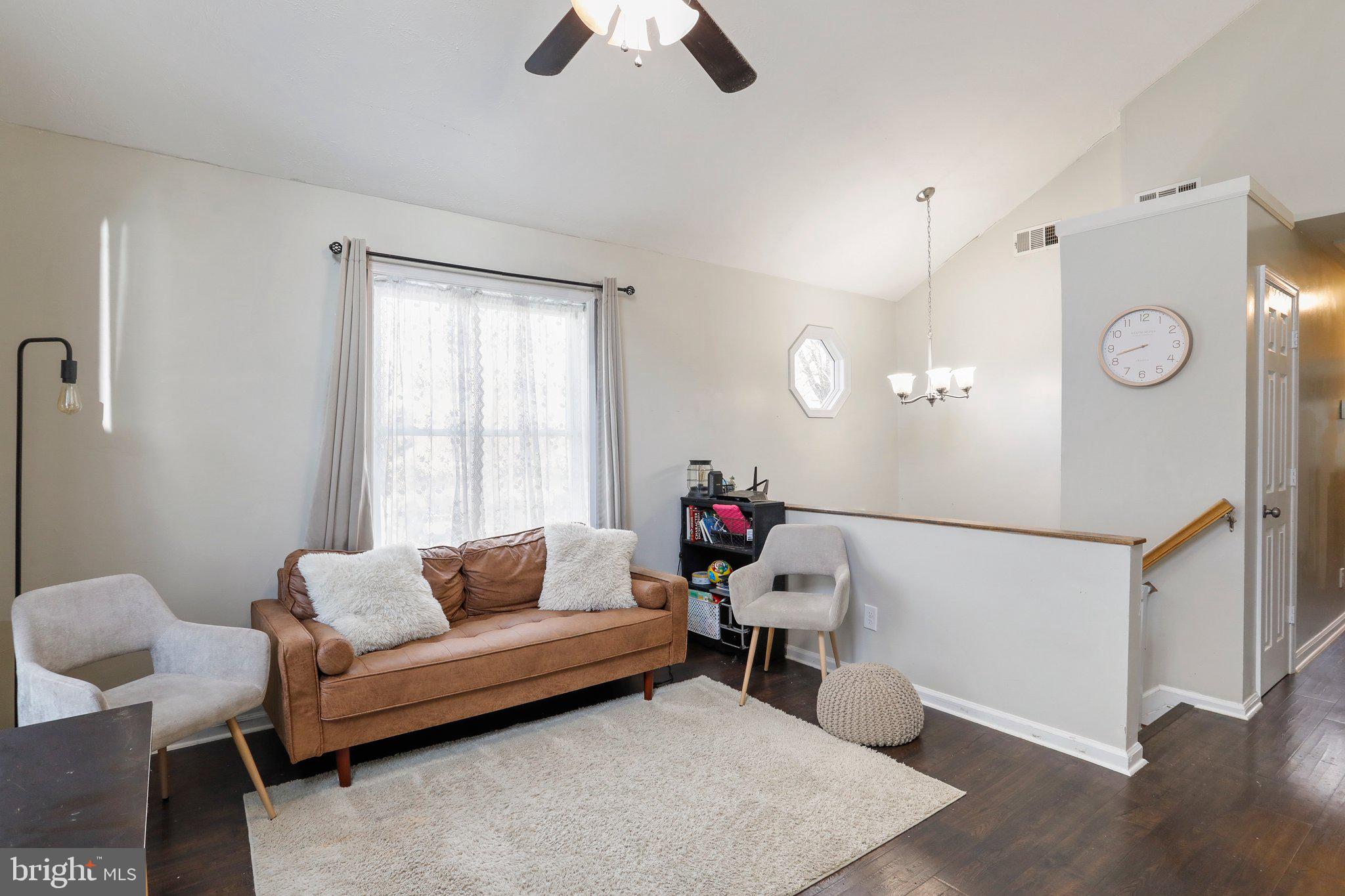 ORCHARD HILLS - Residential