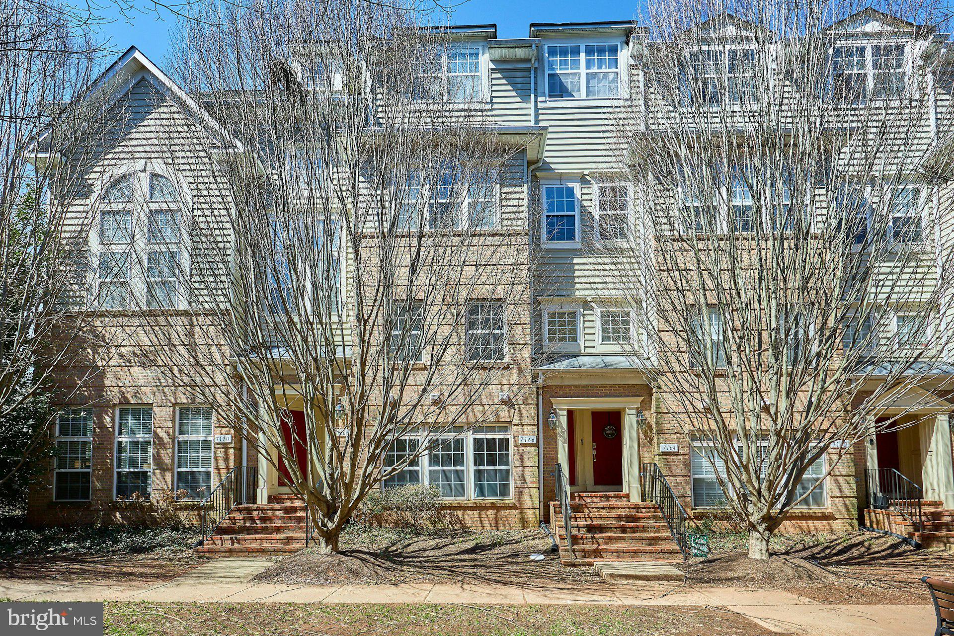 THE TOWNES AT VILLAGE PLACE - Residential