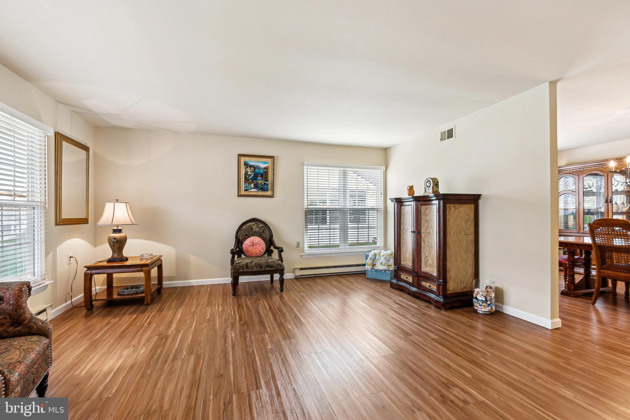 27 GLADSTONE AVENUE