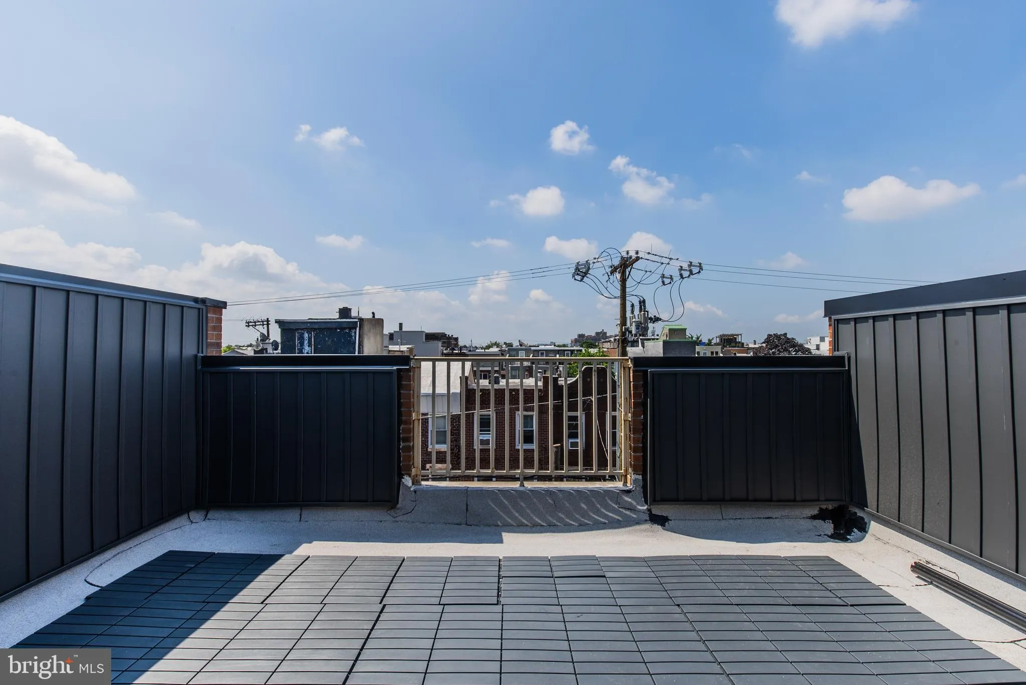 Philadelphia, Pennsylvania 19147, United States, 3 Bedrooms Bedrooms, ,3 BathroomsBathrooms,Residential,Active,147683