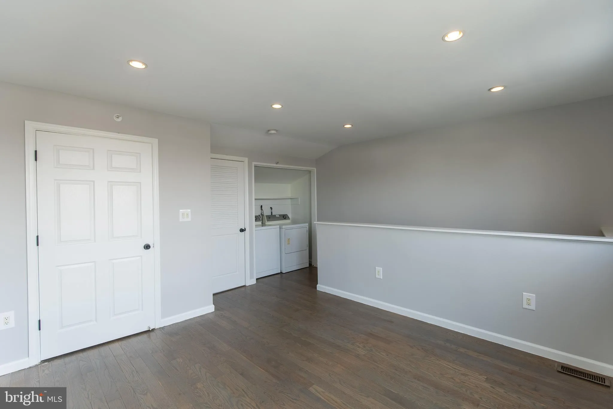 Philadelphia, Pennsylvania 19147, United States, 3 Bedrooms Bedrooms, ,3 BathroomsBathrooms,Residential,Active,147683