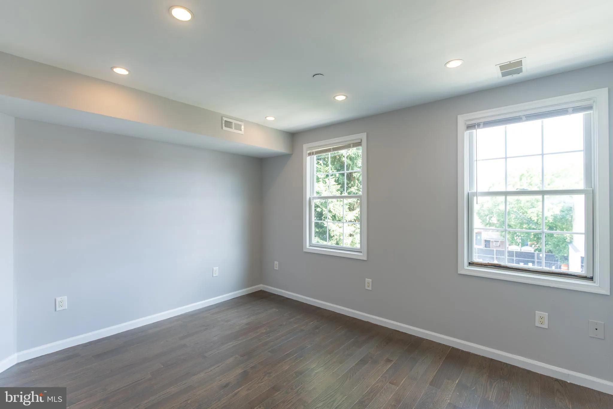 Philadelphia, Pennsylvania 19147, United States, 3 Bedrooms Bedrooms, ,3 BathroomsBathrooms,Residential,Active,147683